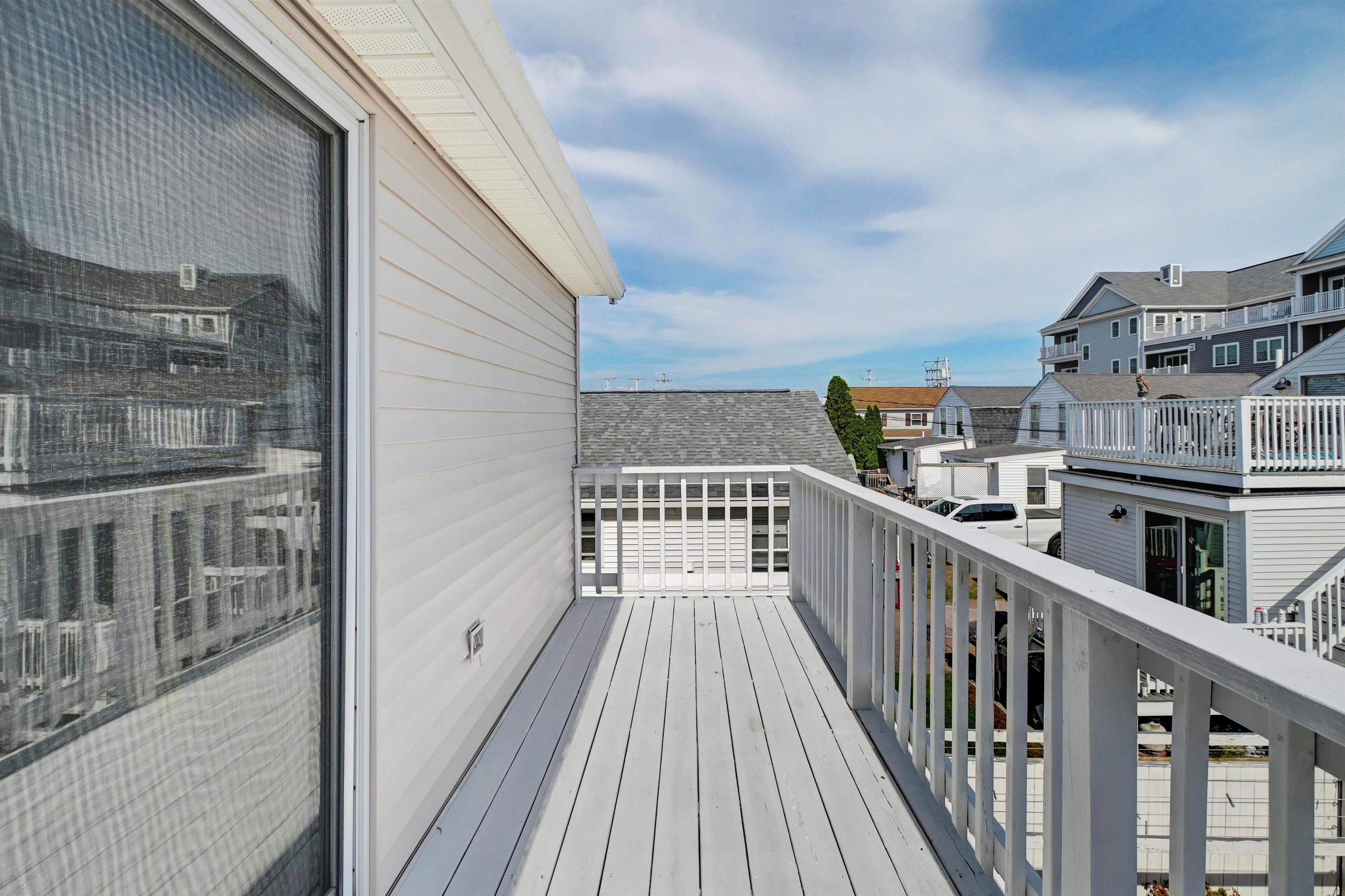 9A N St, Hampton, NH 03842