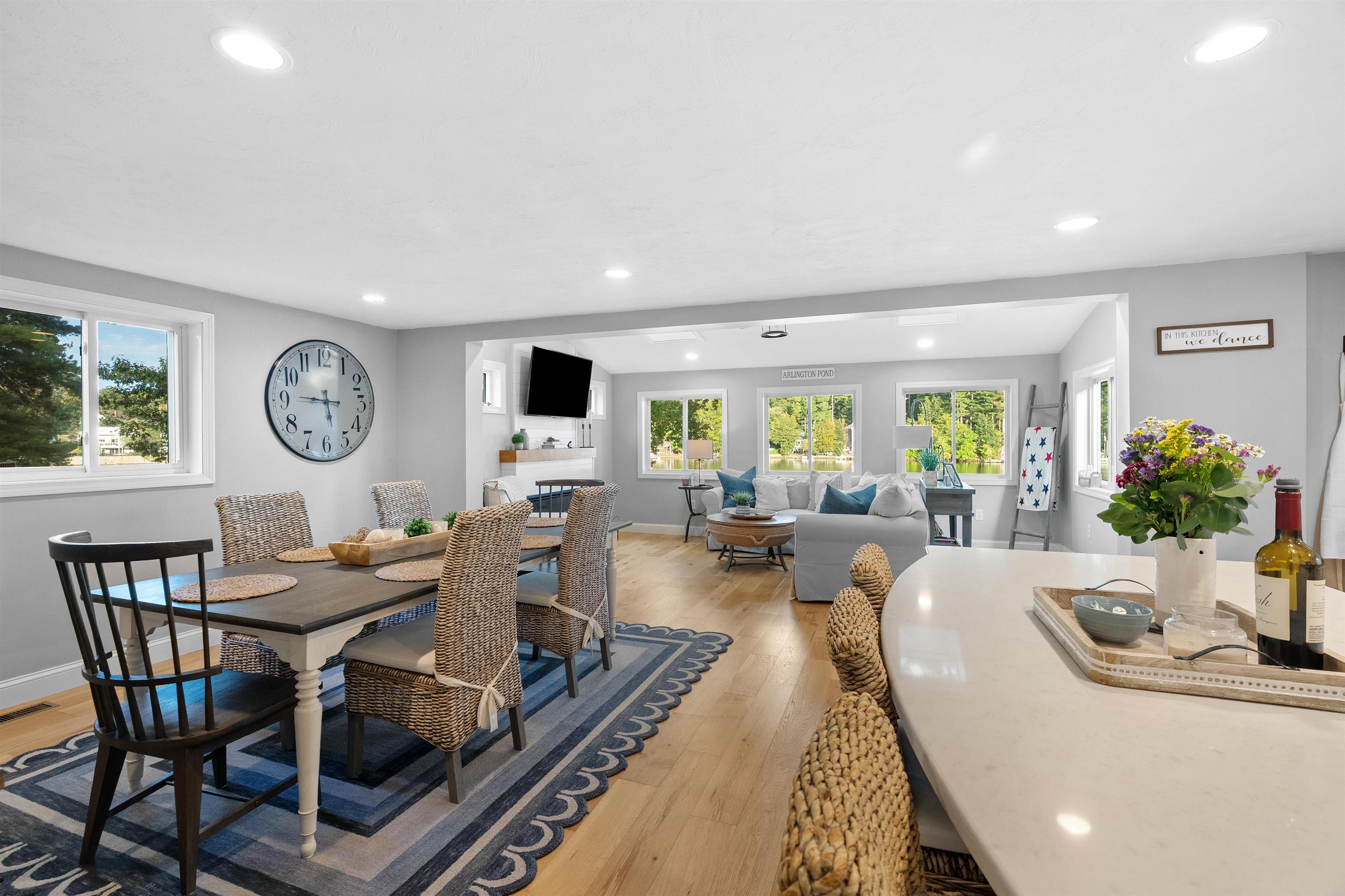 43 Shore Dr, Salem, NH 03079