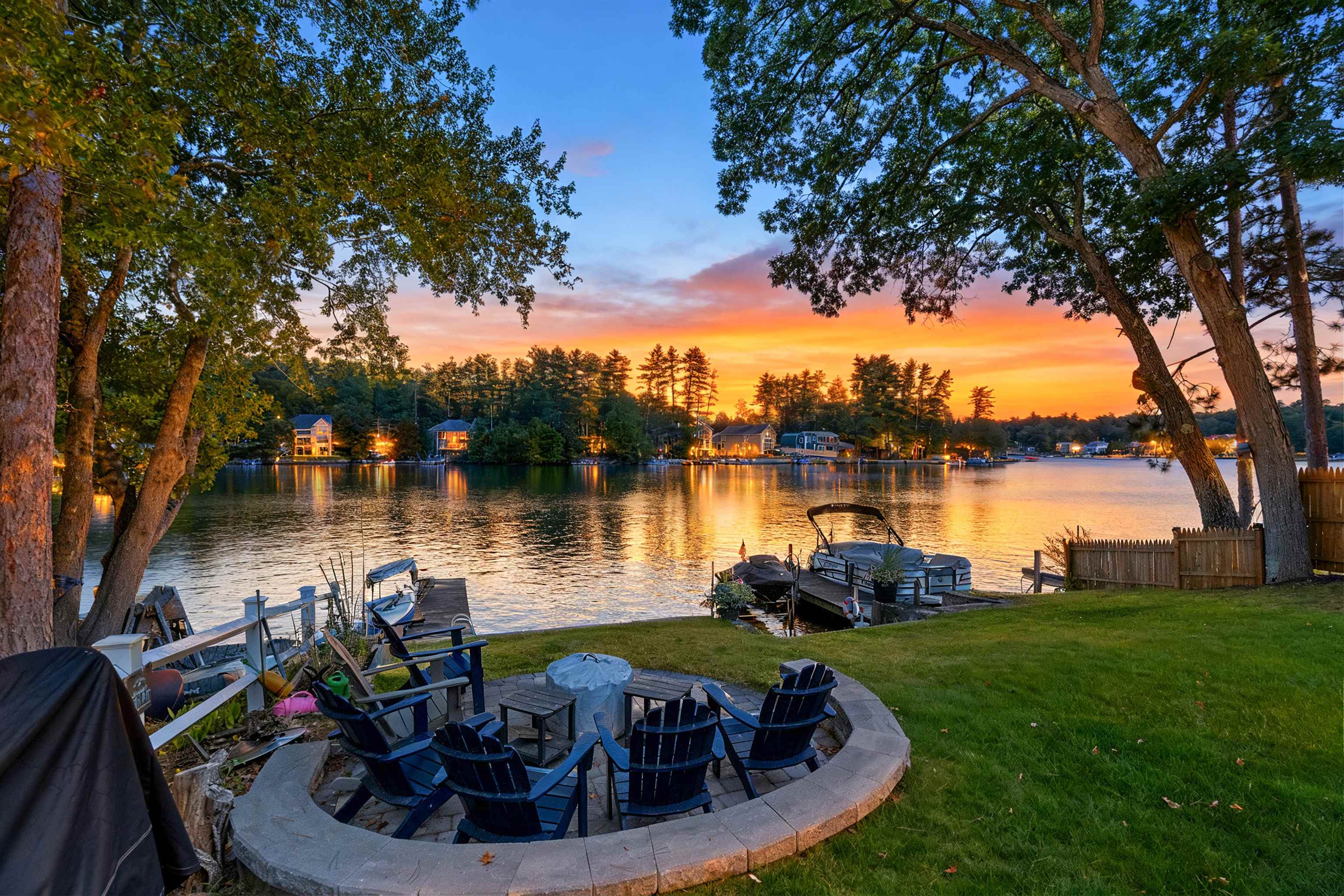 43 Shore Dr, Salem, NH 03079