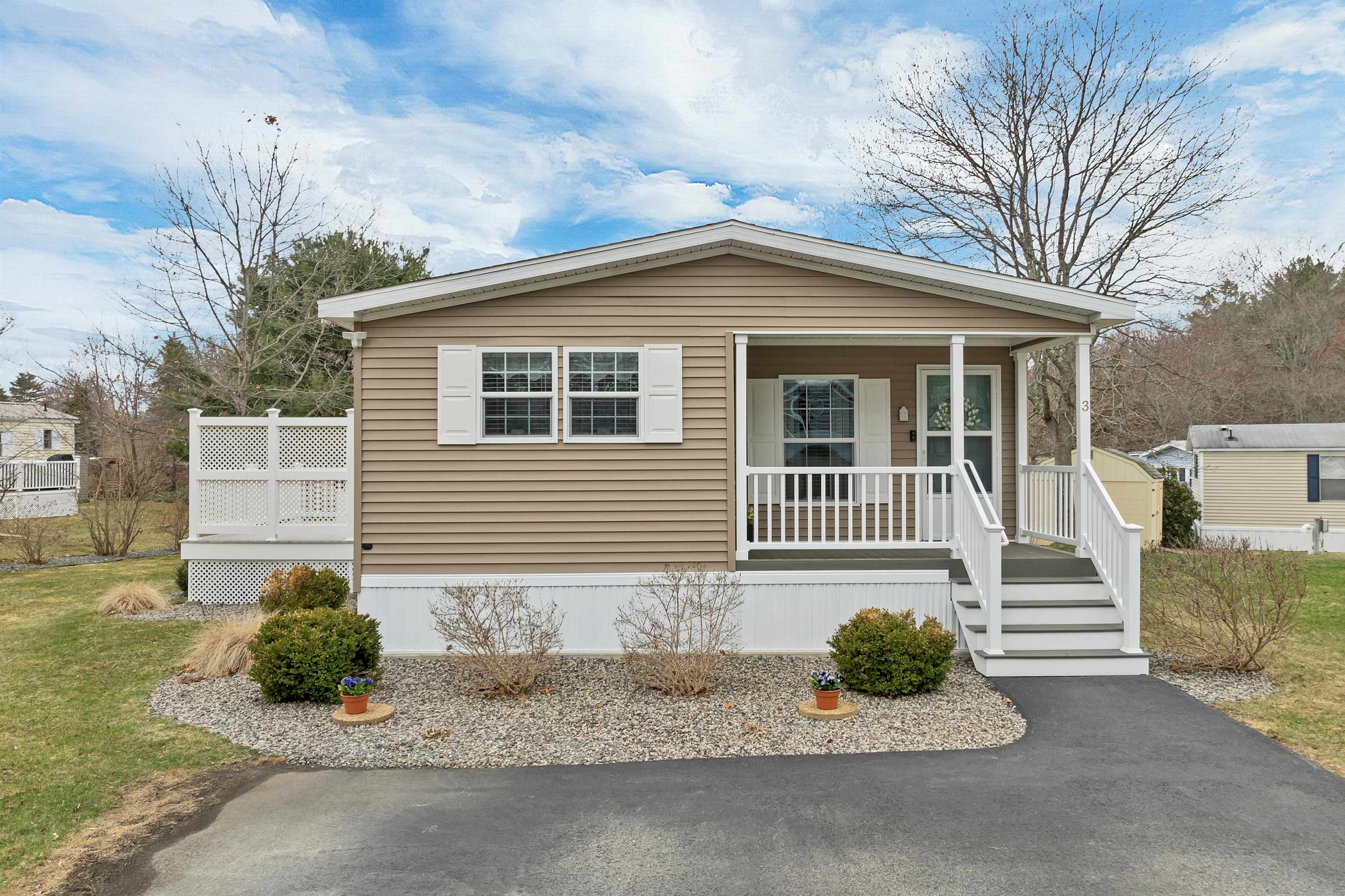 3 Slate Rn, North Hampton, NH 03862