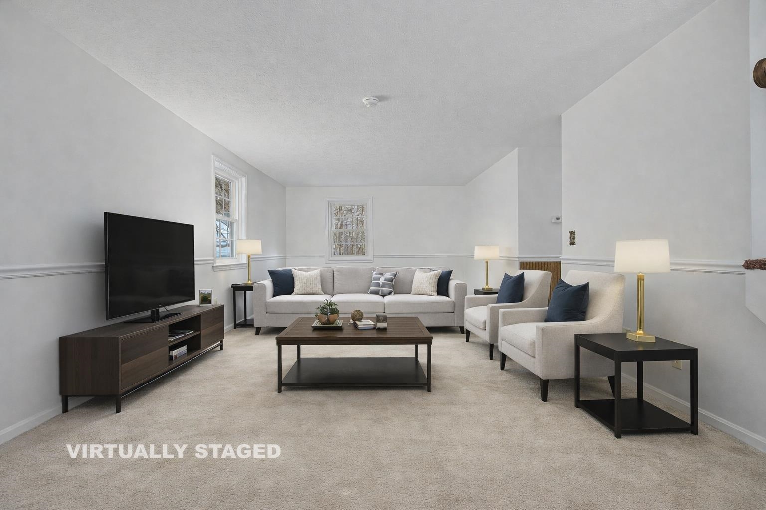 13 Glenview Dr, Hudson, NH 03051