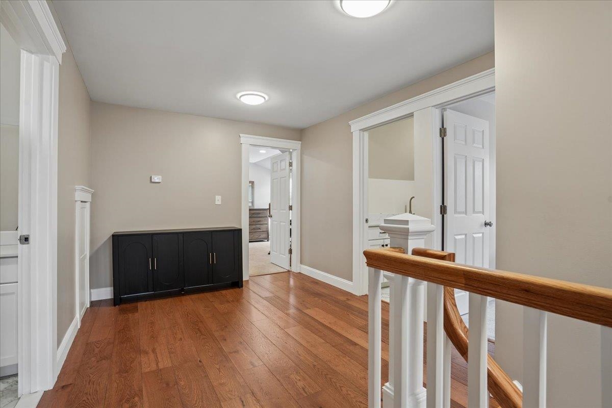 10 Mountain Rd, Greenfield, NH 03047