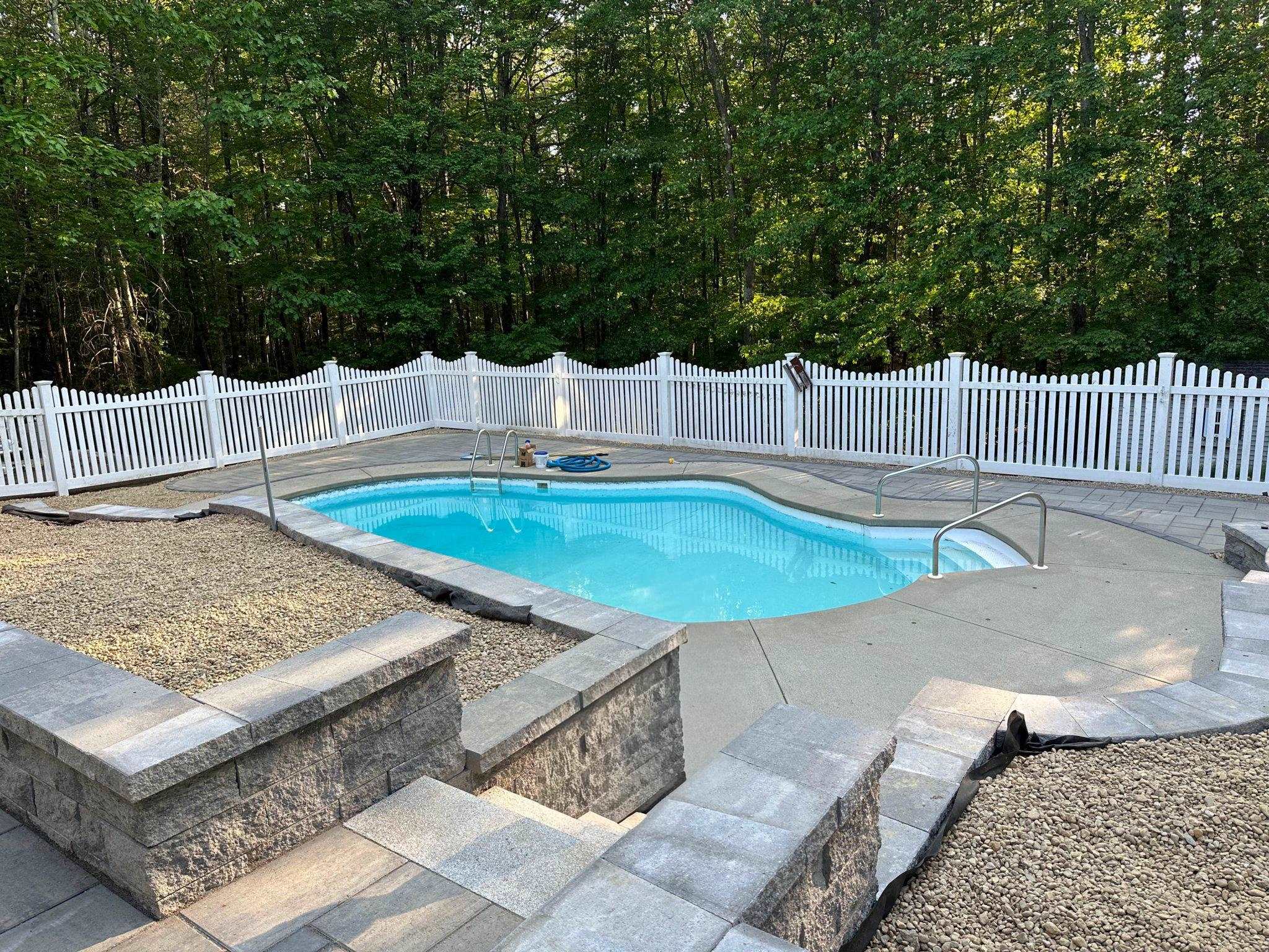 87 Juniper Dr, Goffstown, NH 03045