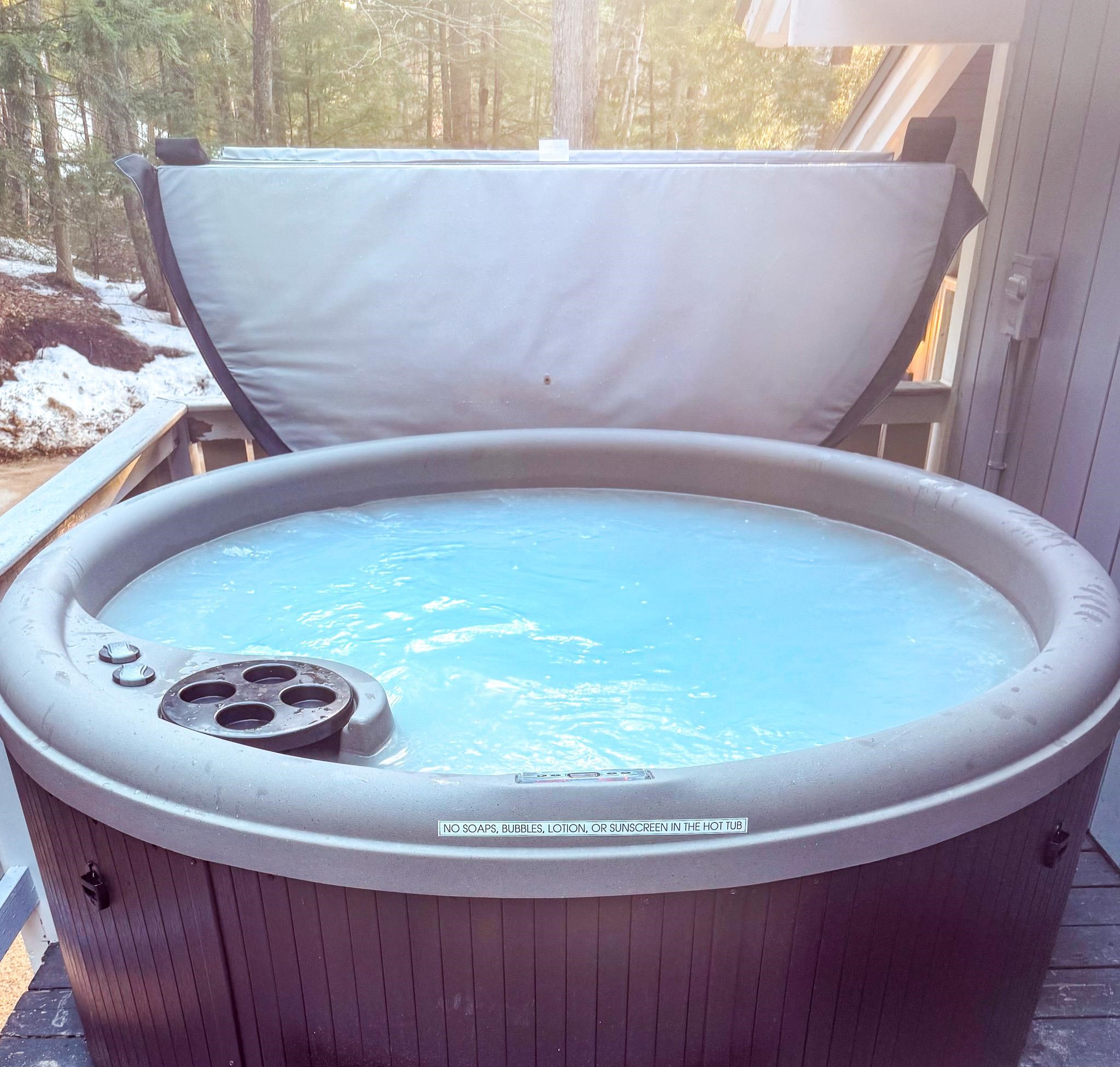 400 Rolling Ridge Rd, Bartlett, NH 03812