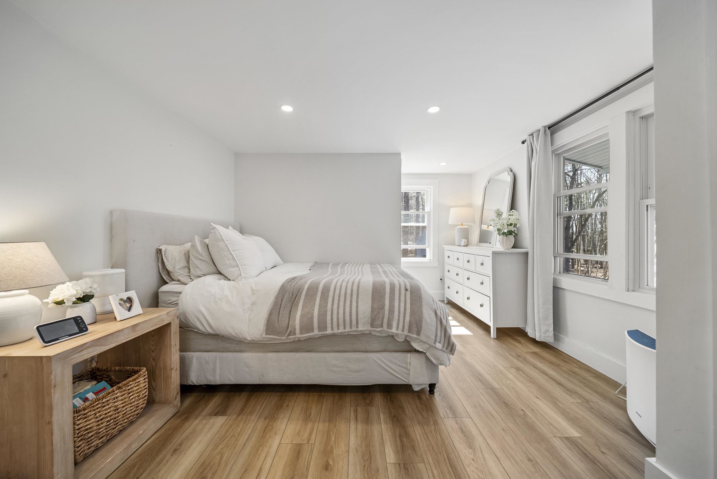 5 Wentworth Dr, Newton, NH 03858