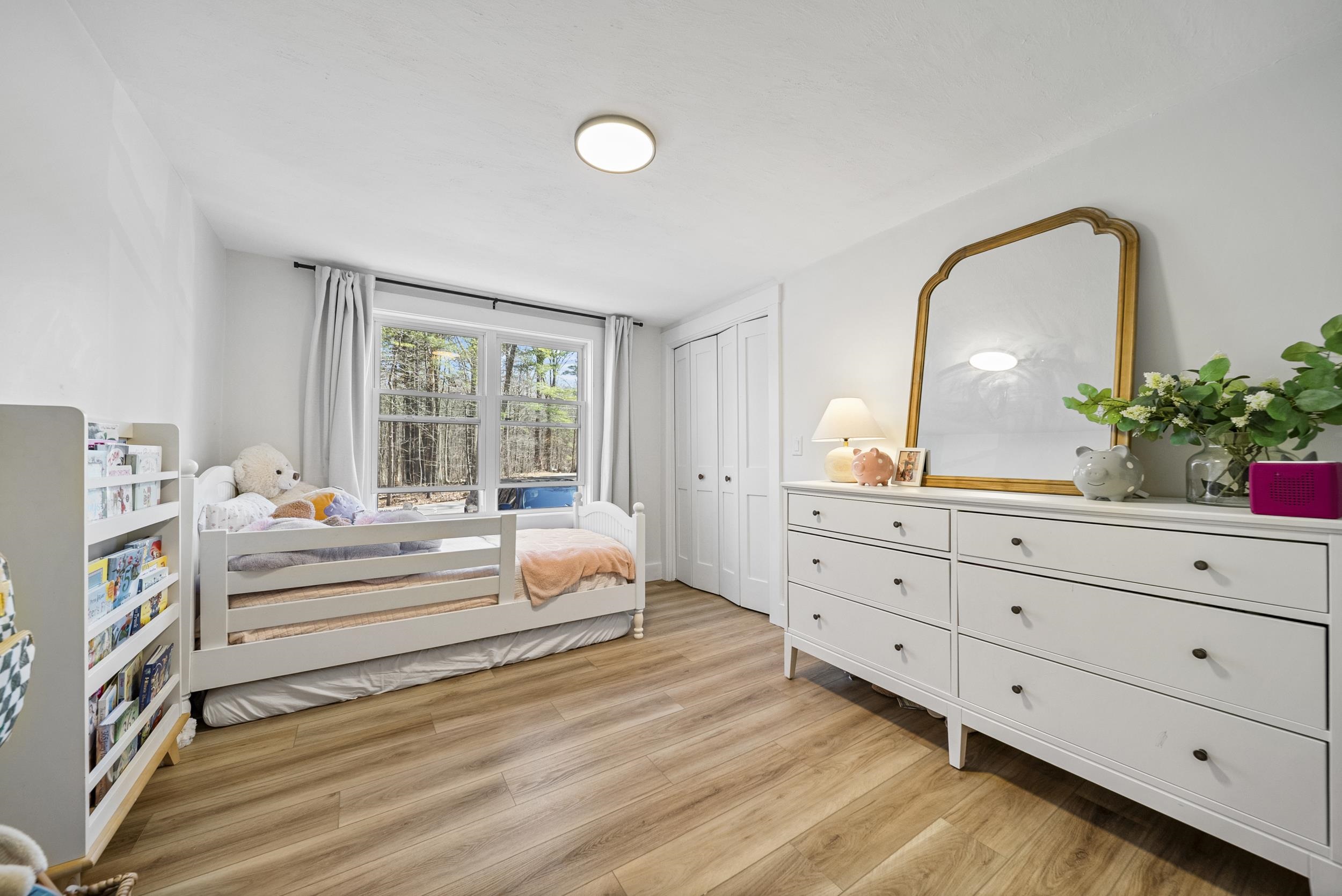 5 Wentworth Dr, Newton, NH 03858