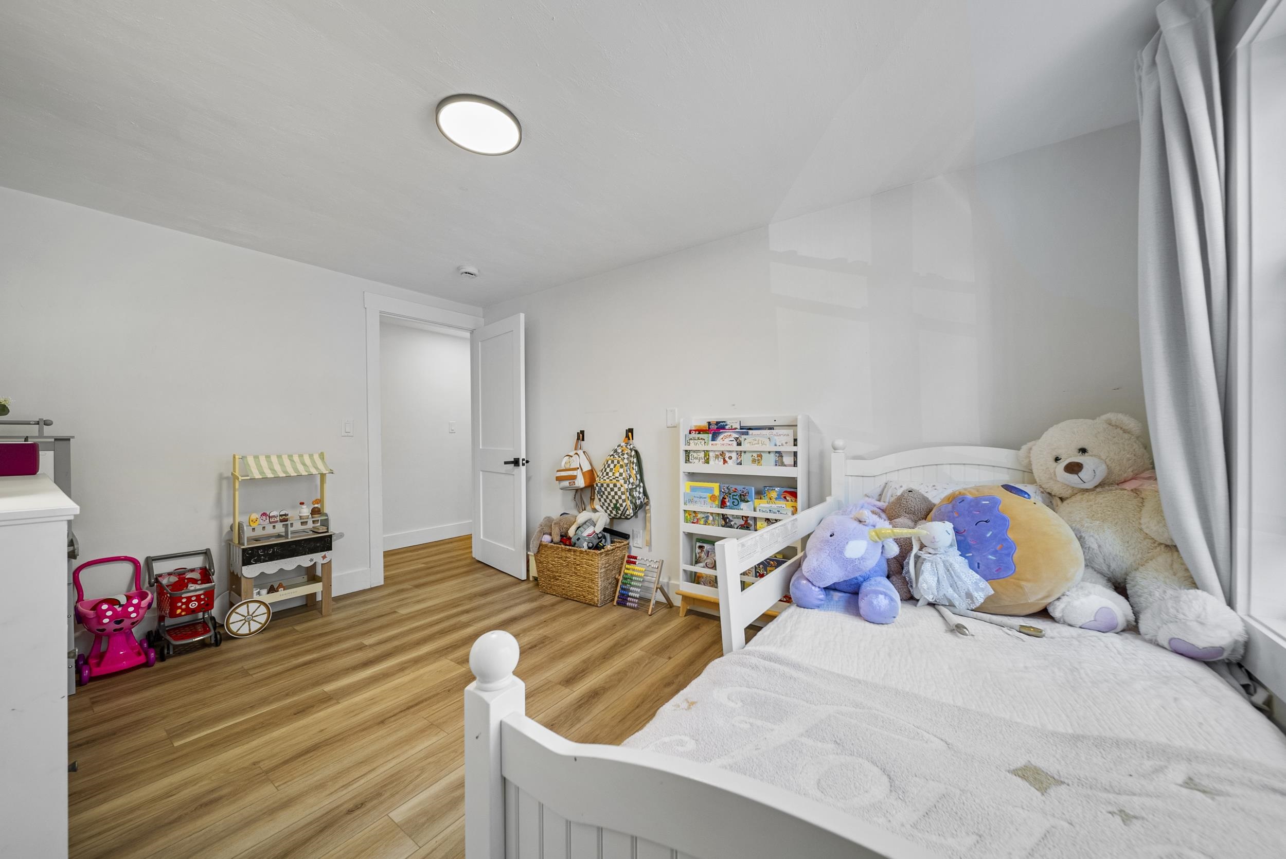 5 Wentworth Dr, Newton, NH 03858