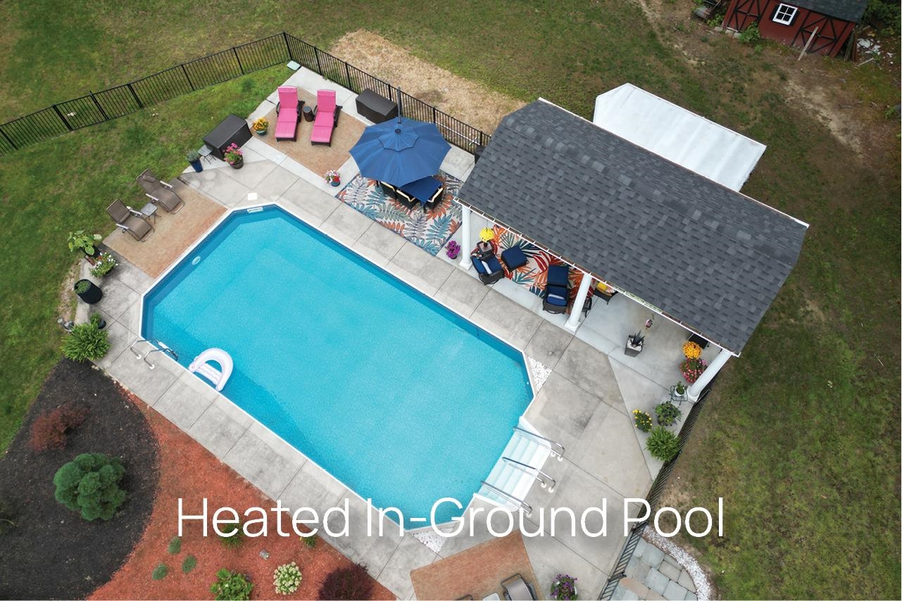 53 Meadow Fox Ln, Chester, NH 03036