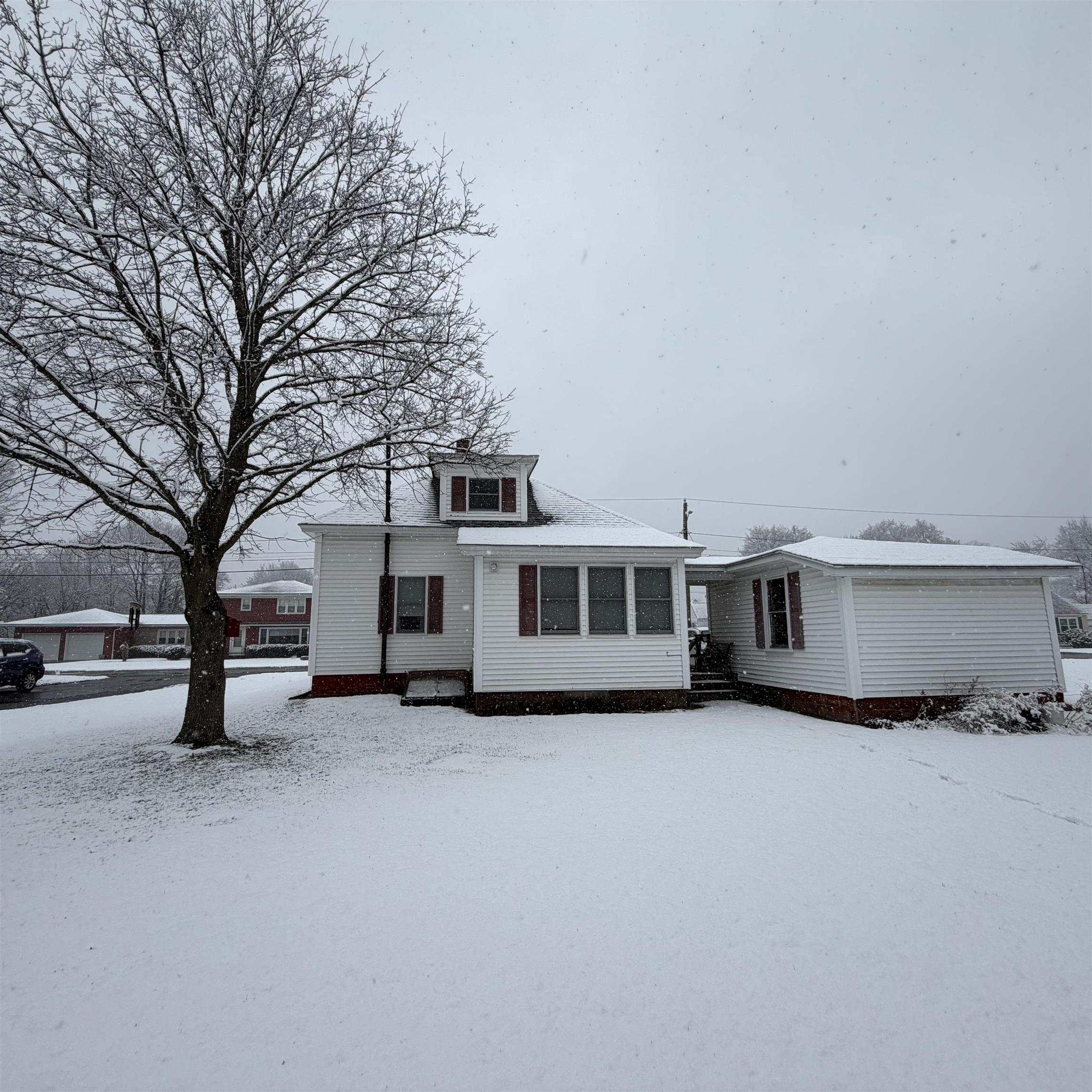 10 Willey St, Rochester, NH 03867