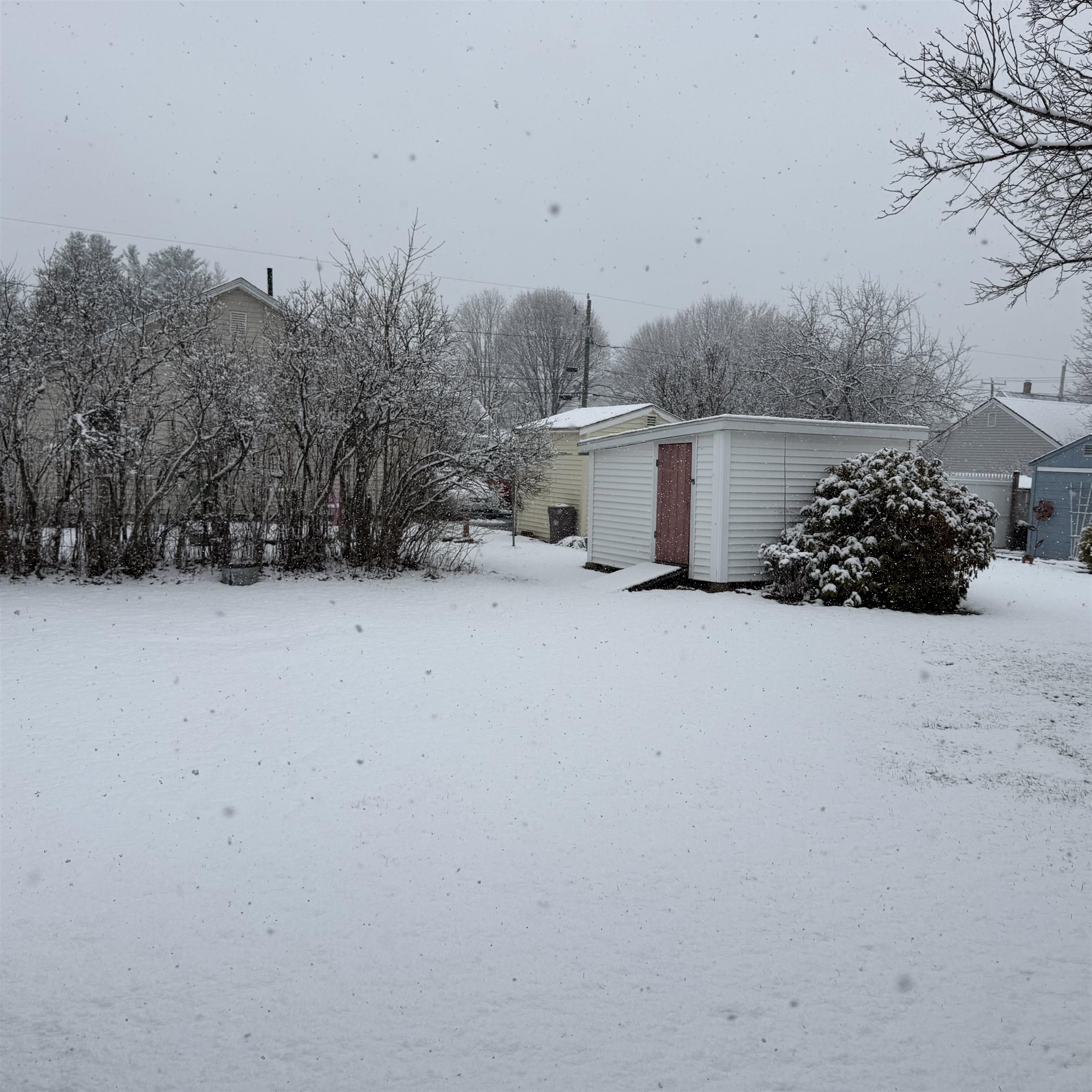 10 Willey St, Rochester, NH 03867