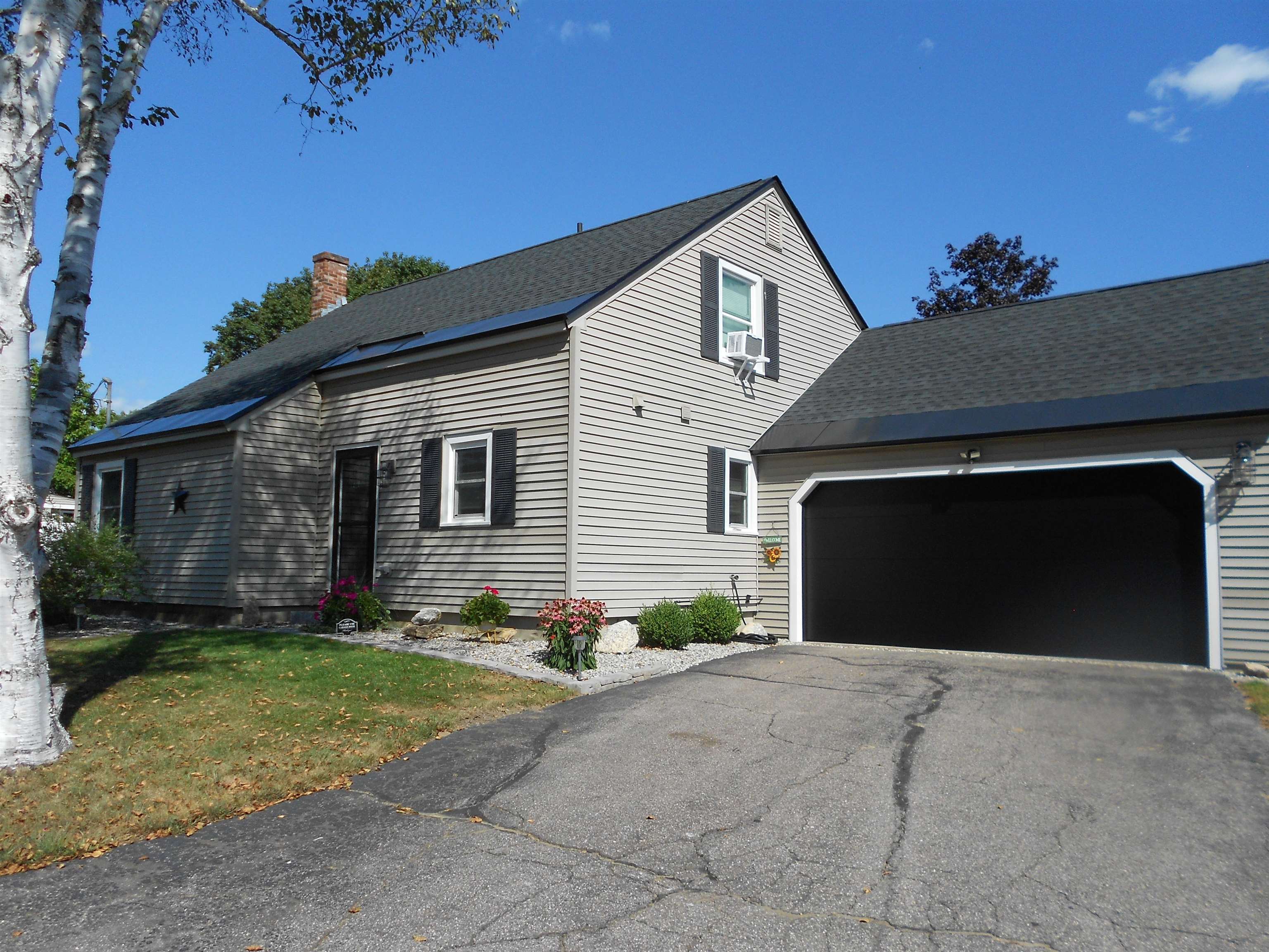 1783 Parade Road — photo 2