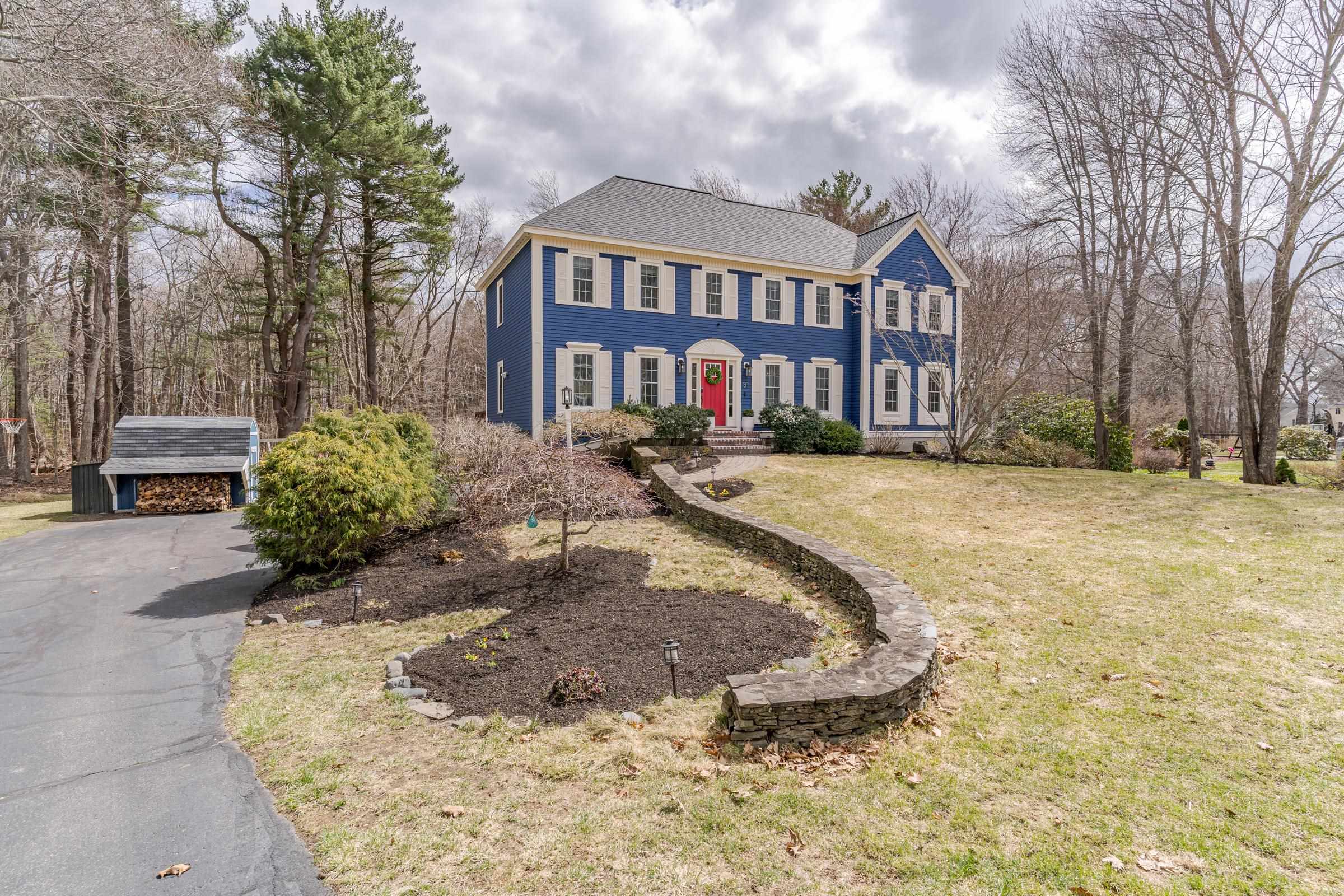 37 Alexander Dr, Hampton, NH 03842