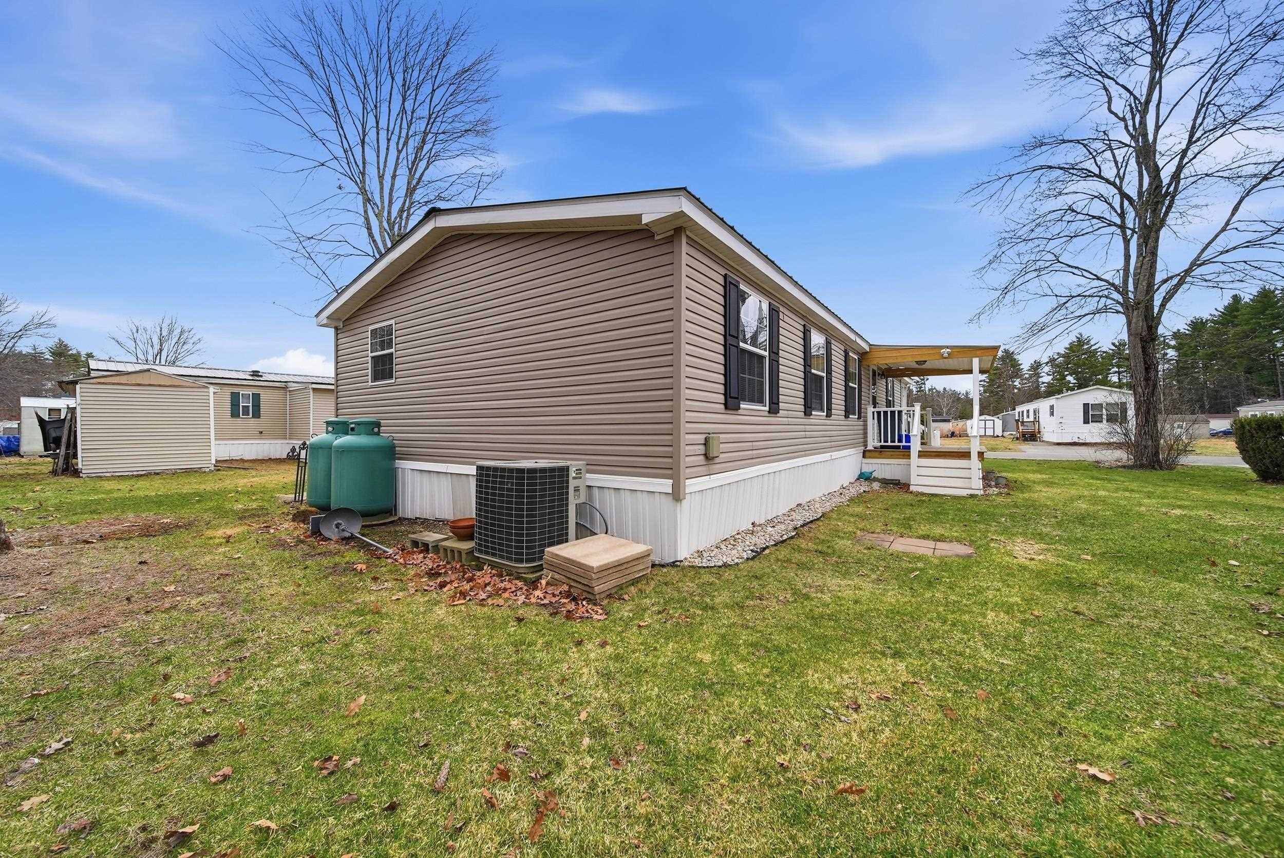 36 N Emperor Dr, Concord, NH 03303