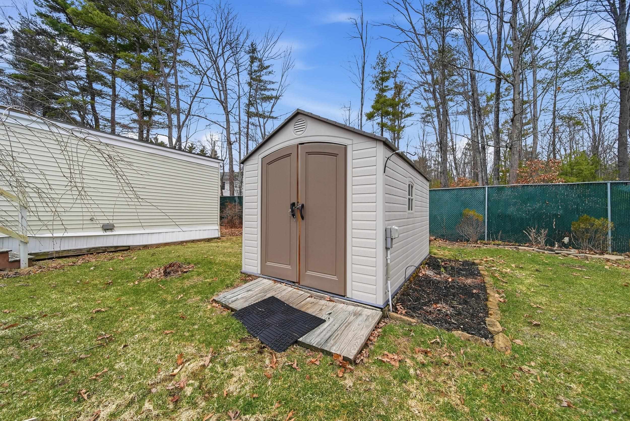 36 N Emperor Dr, Concord, NH 03303