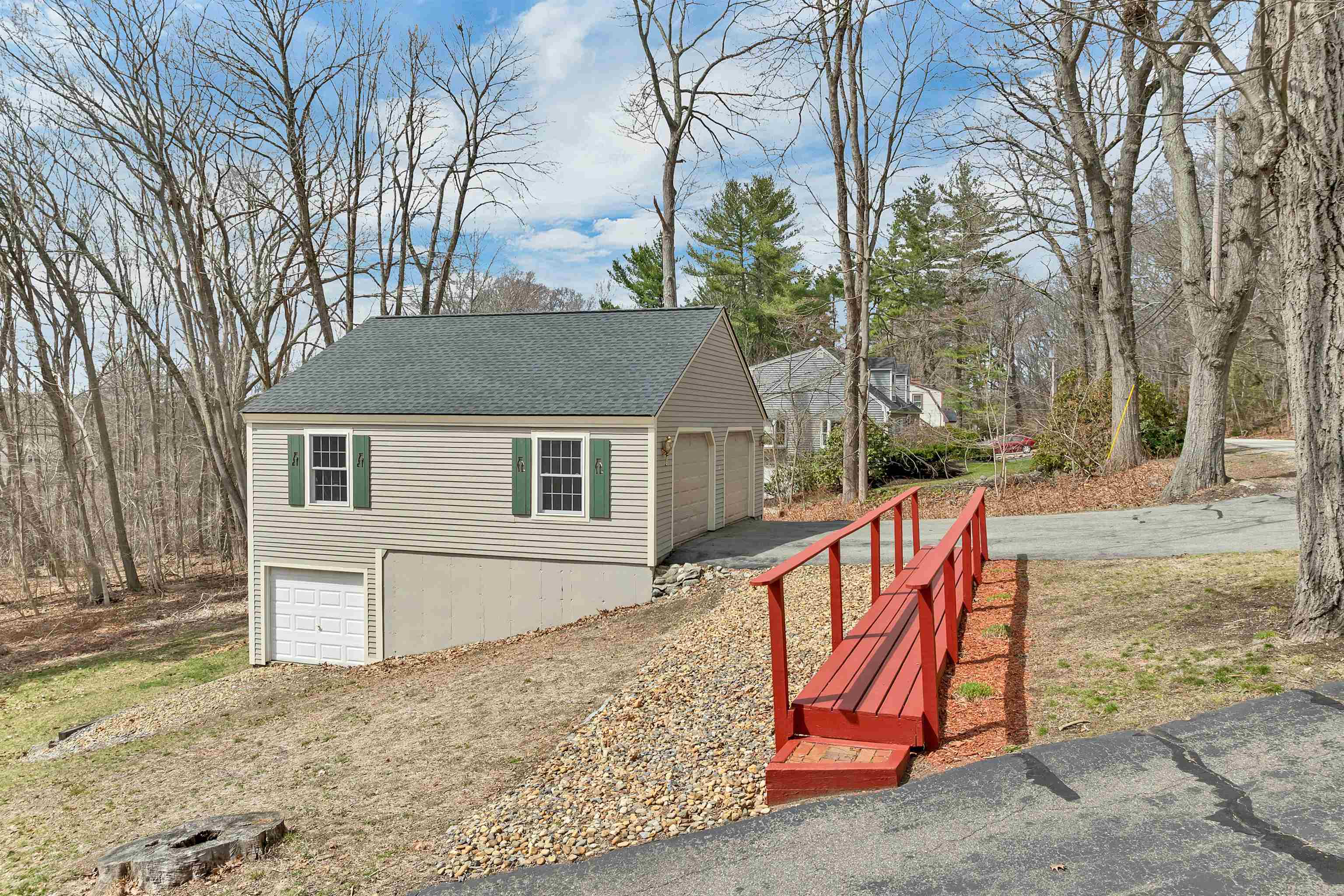 716 Exeter Rd, Hampton, NH 03842