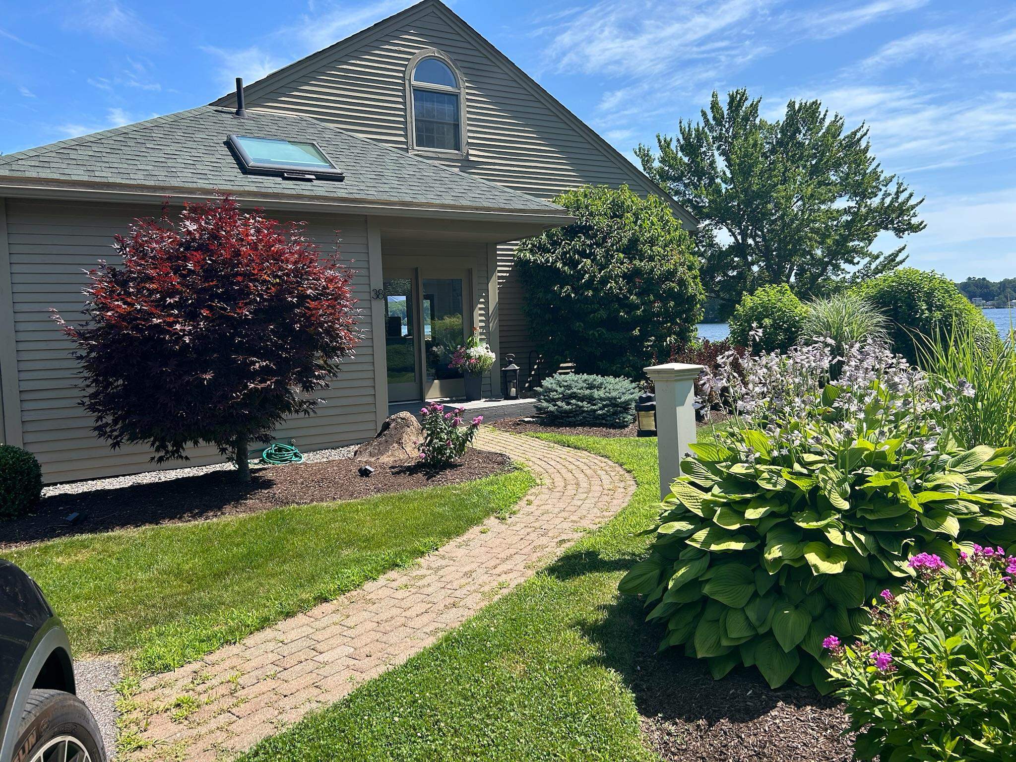 38 Crane Cir, Laconia, NH 03246