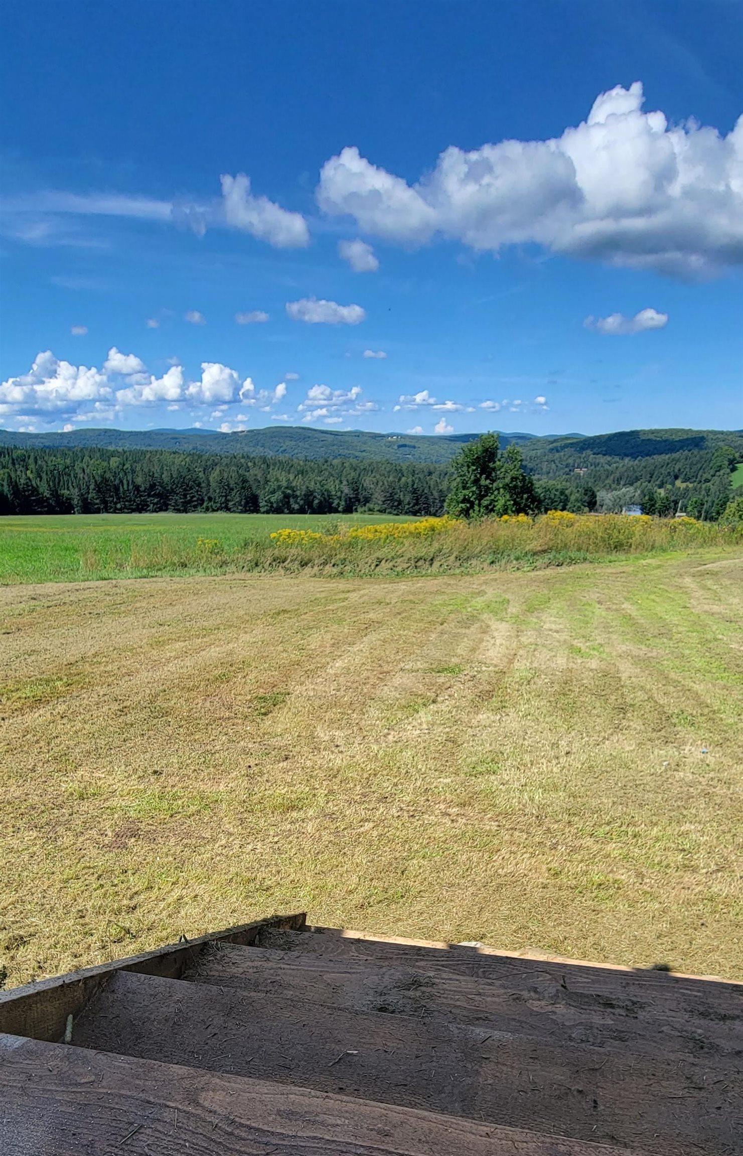 220 Creampoke Rd, Stewartstown, NH 03576