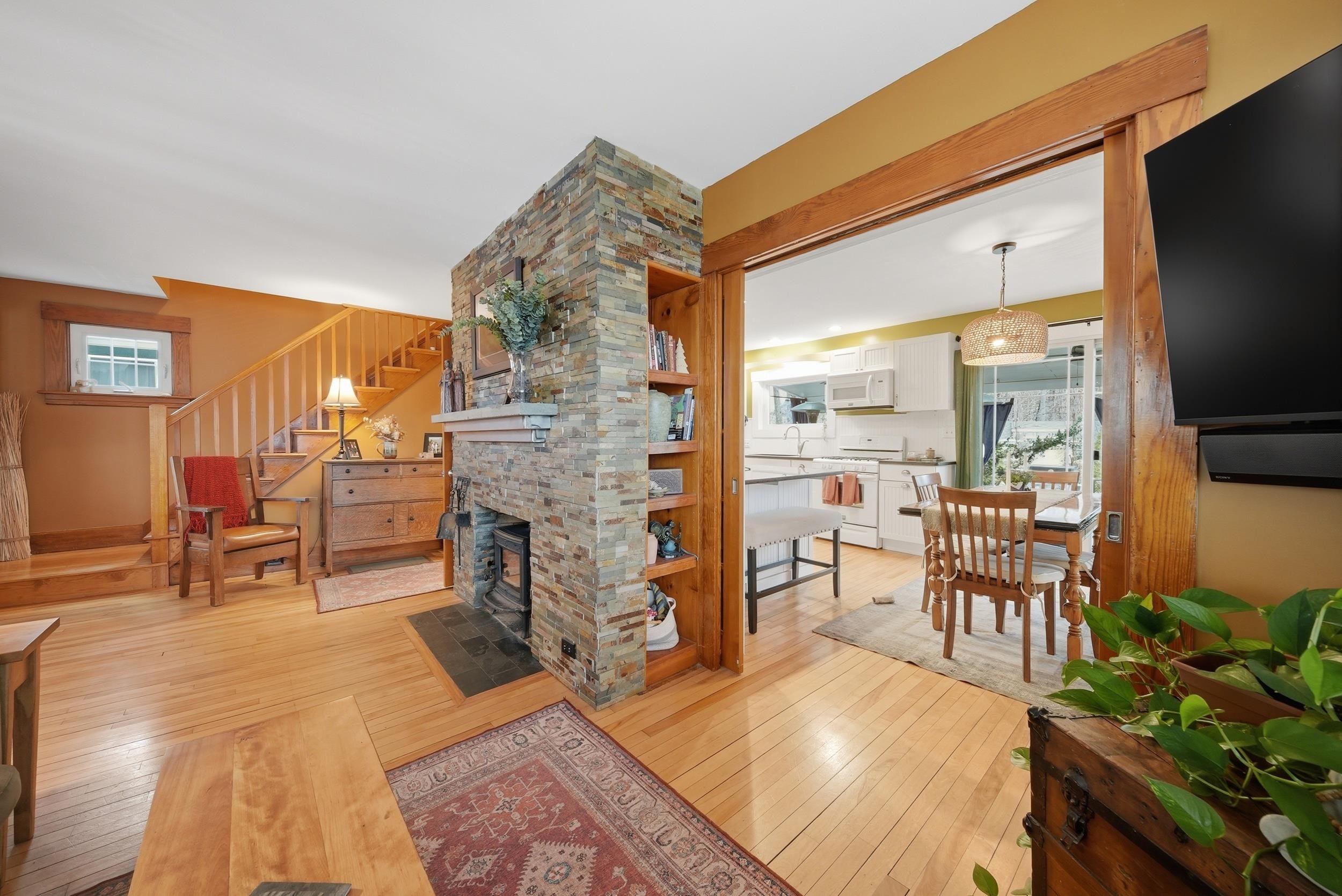 11 Woodbury St, Keene, NH 03431