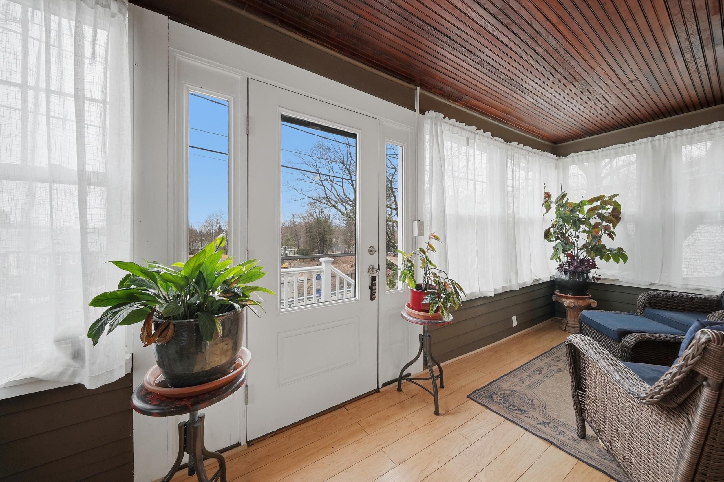 11 Woodbury St, Keene, NH 03431