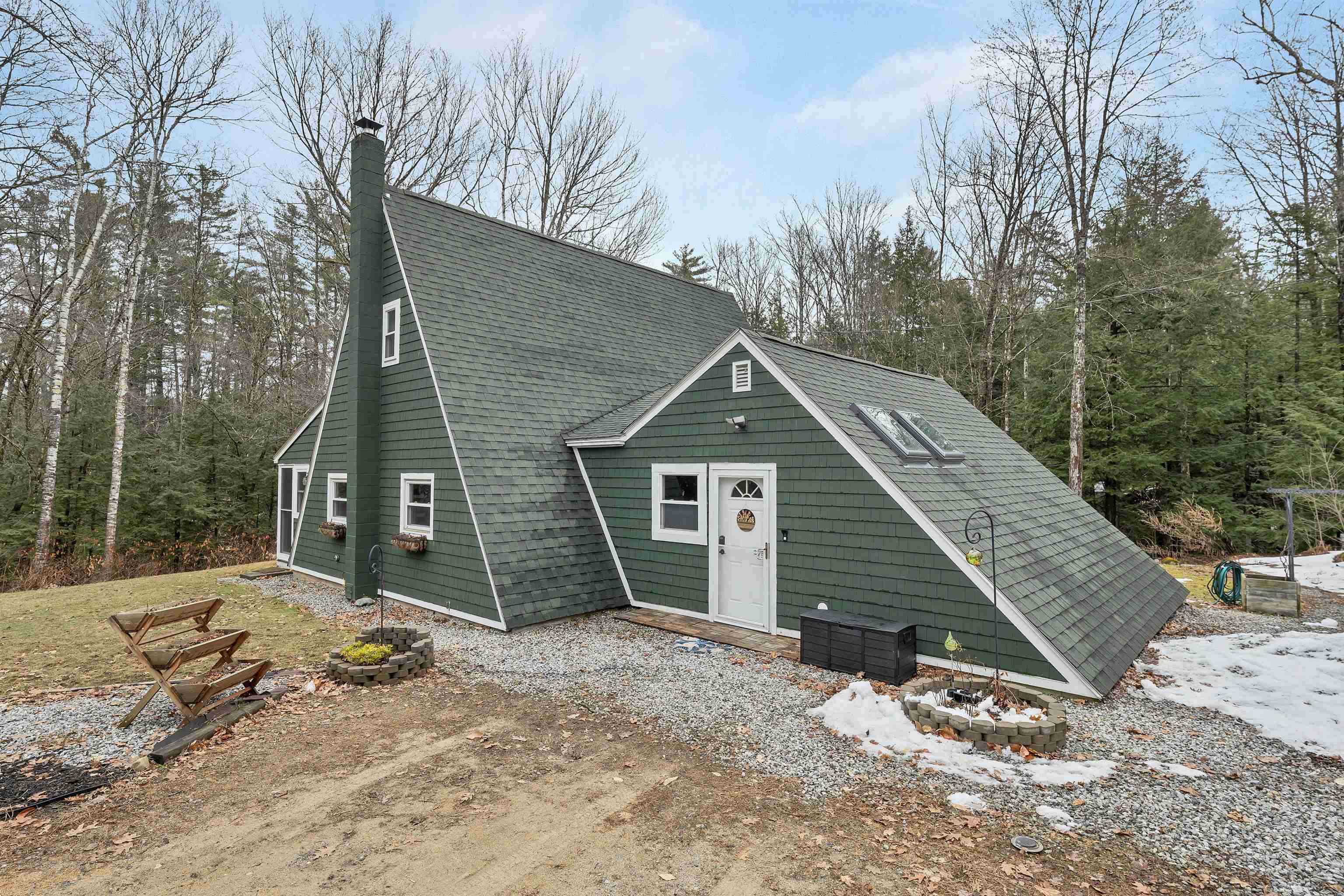 76 Cox Rd, Campton, NH 03223