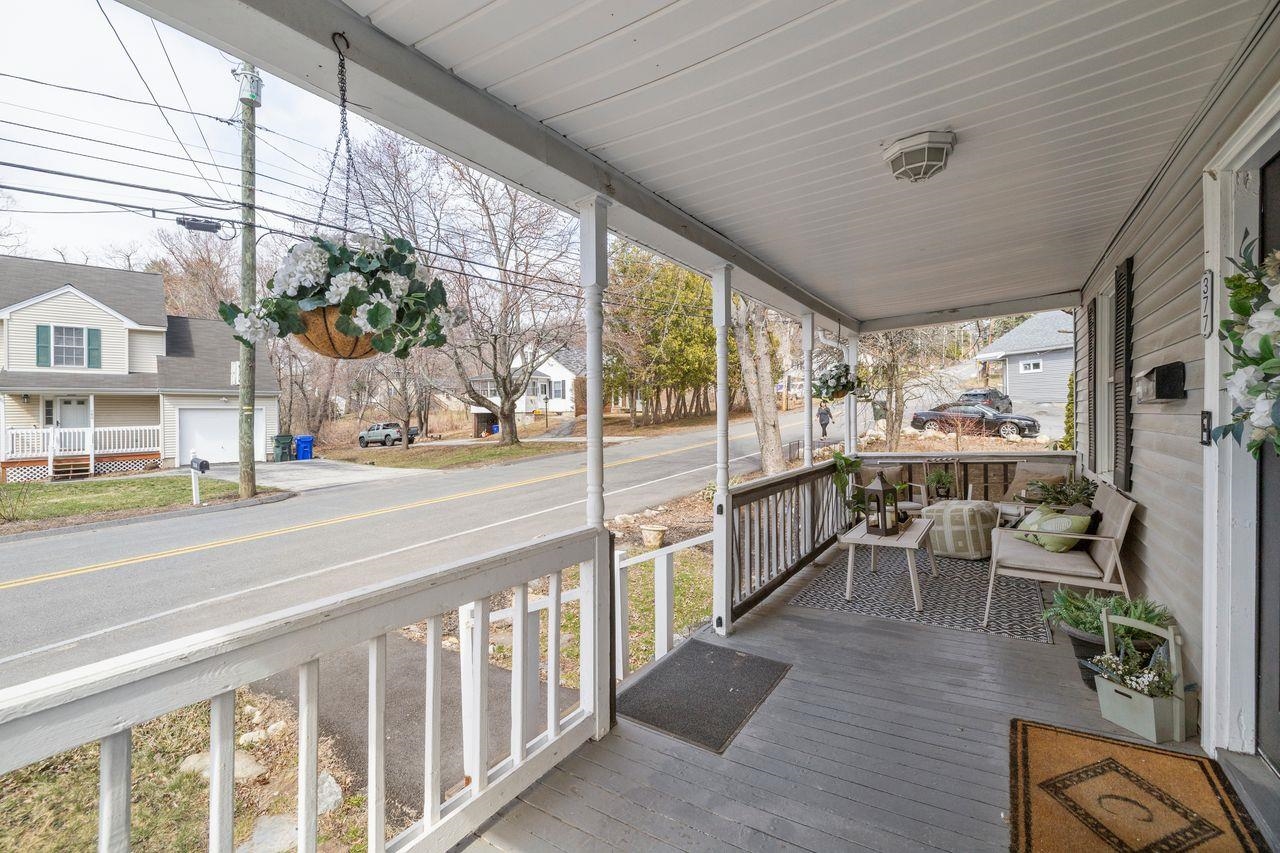 377 Smyth Rd, Manchester, NH 03104