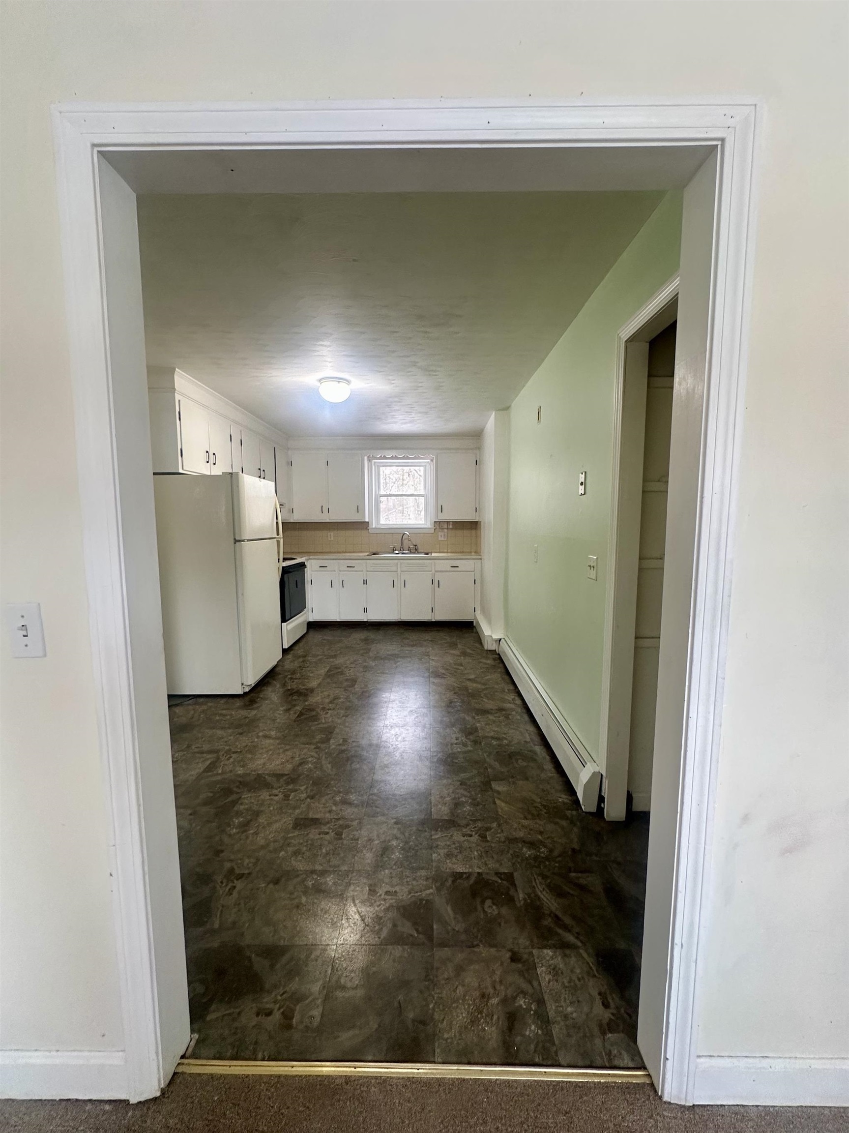 94 Maple St, Somersworth, NH 03878