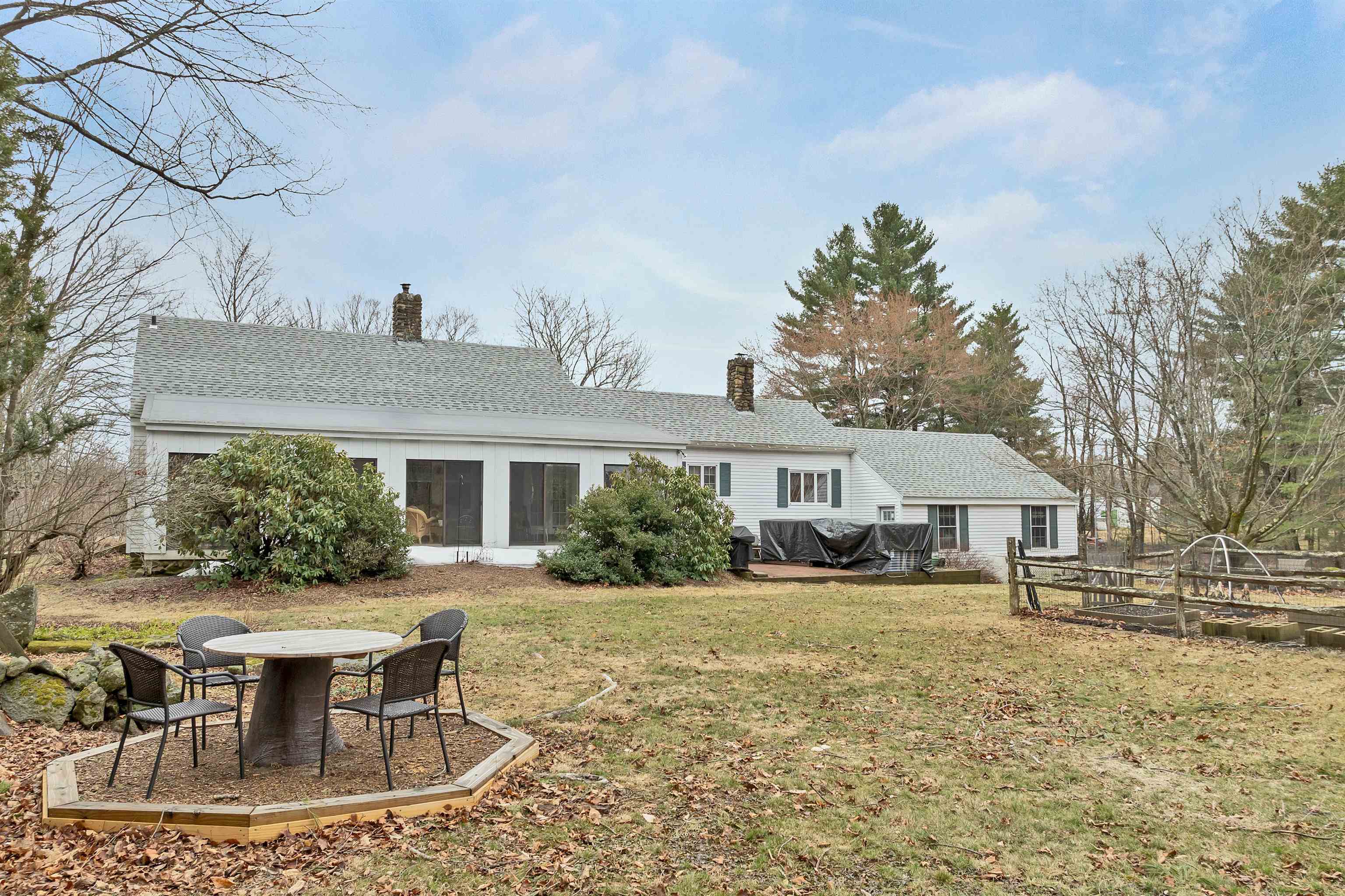 189 Leavitt Rd, Belmont, NH 03220