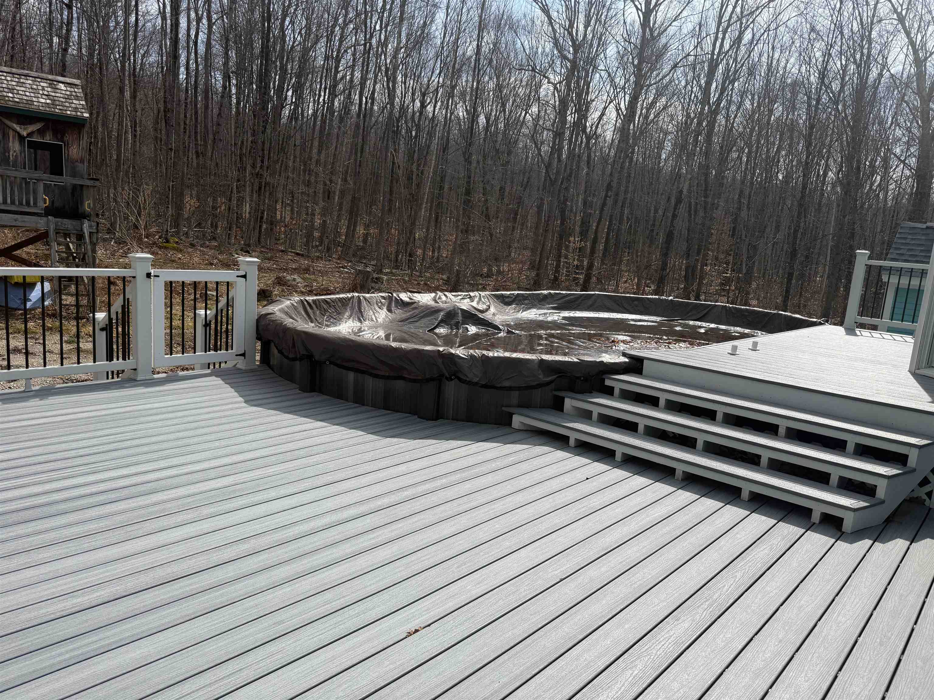 191 Plummer Hill Rd, Henniker, NH 03242