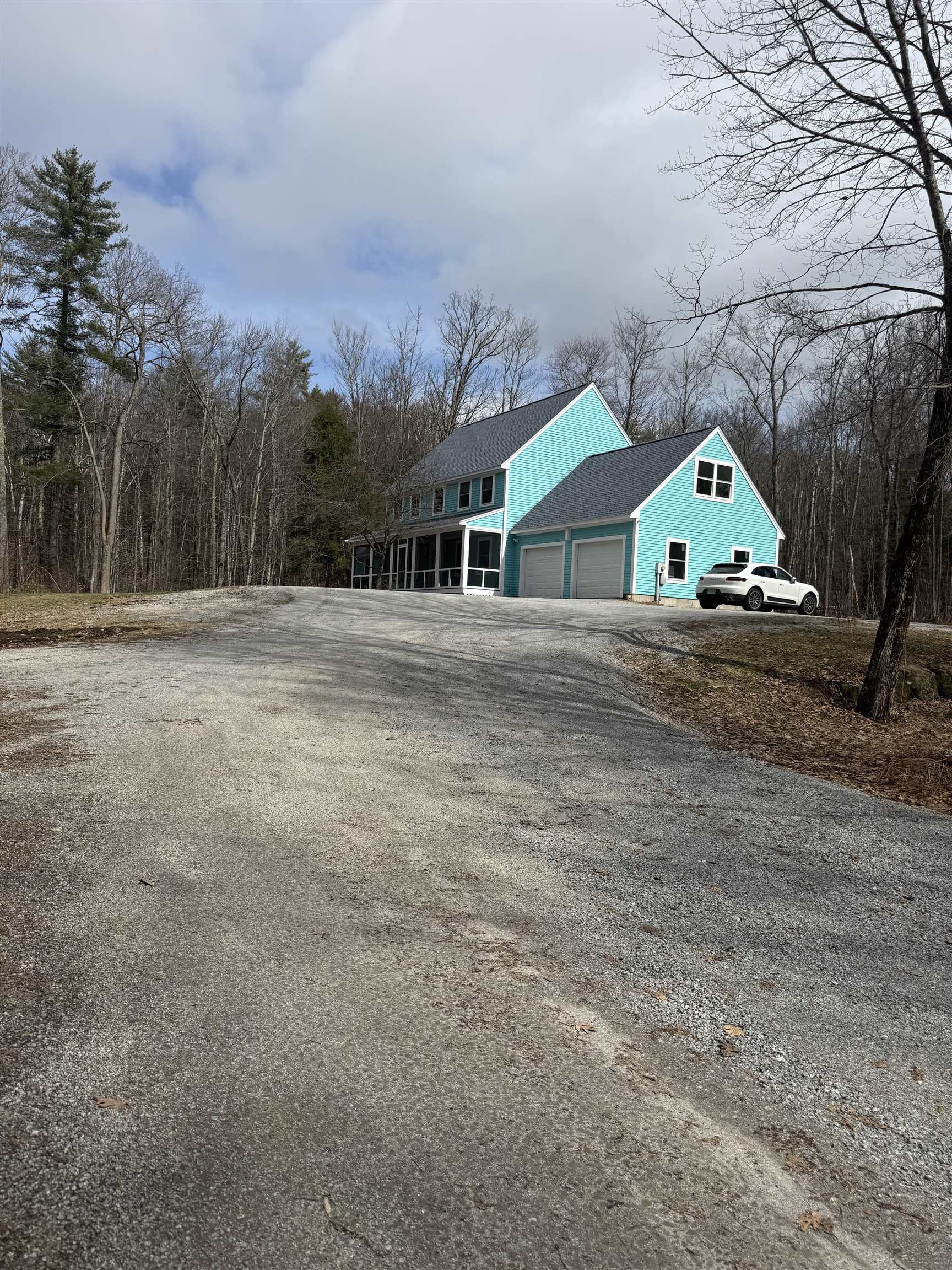 191 Plummer Hill Rd, Henniker, NH 03242