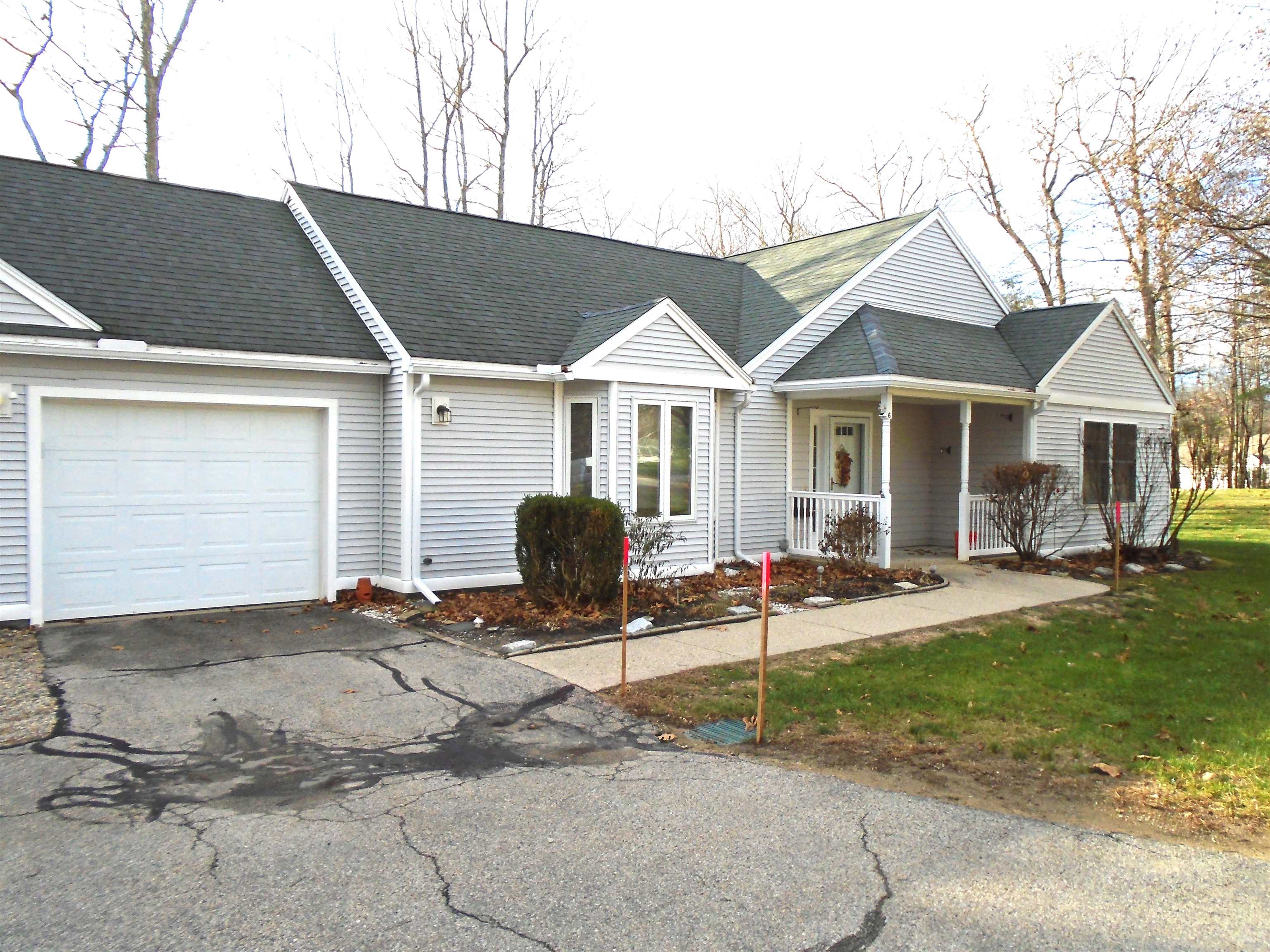 6 Roysann Way, Durham, NH 03824