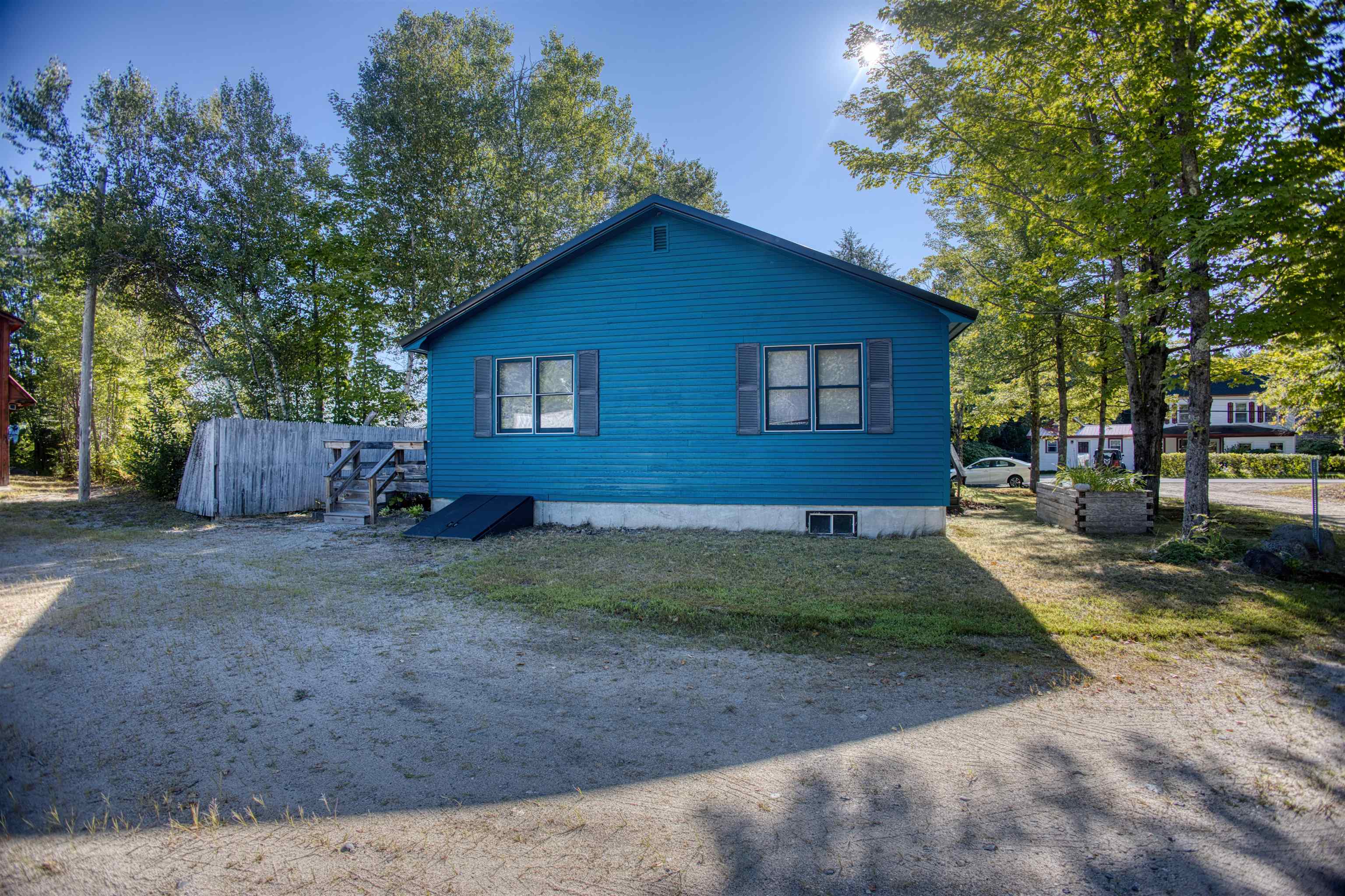 10 Dore St, Ossipee, NH 03814