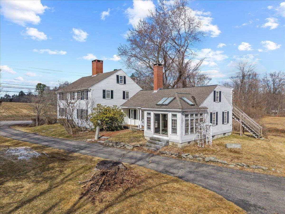 146 Drinkwater Rd, Kensington, NH 03833