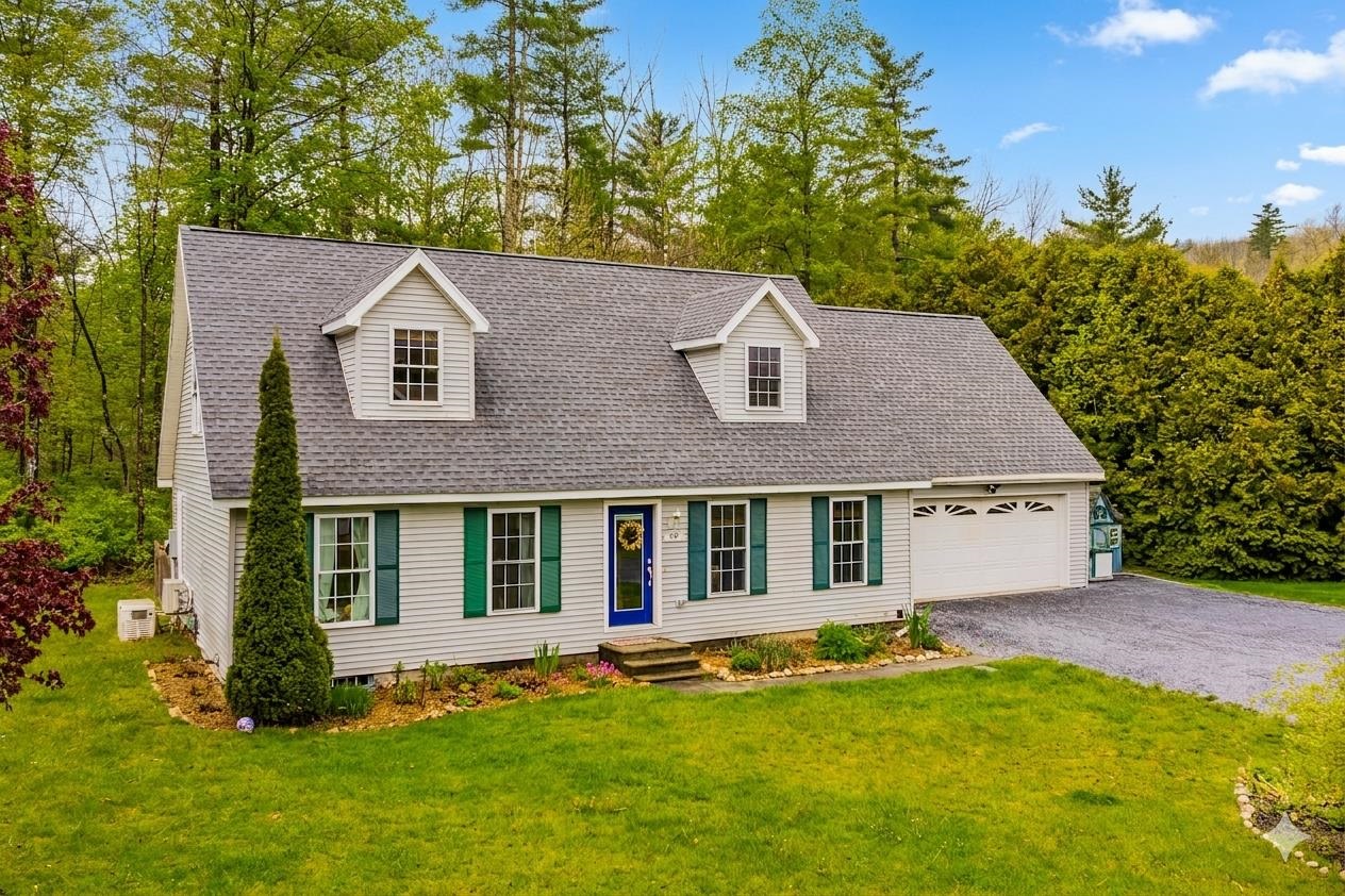 Arlington VT&nbsp;Home for sale $$445,000 $244 per sq.ft.