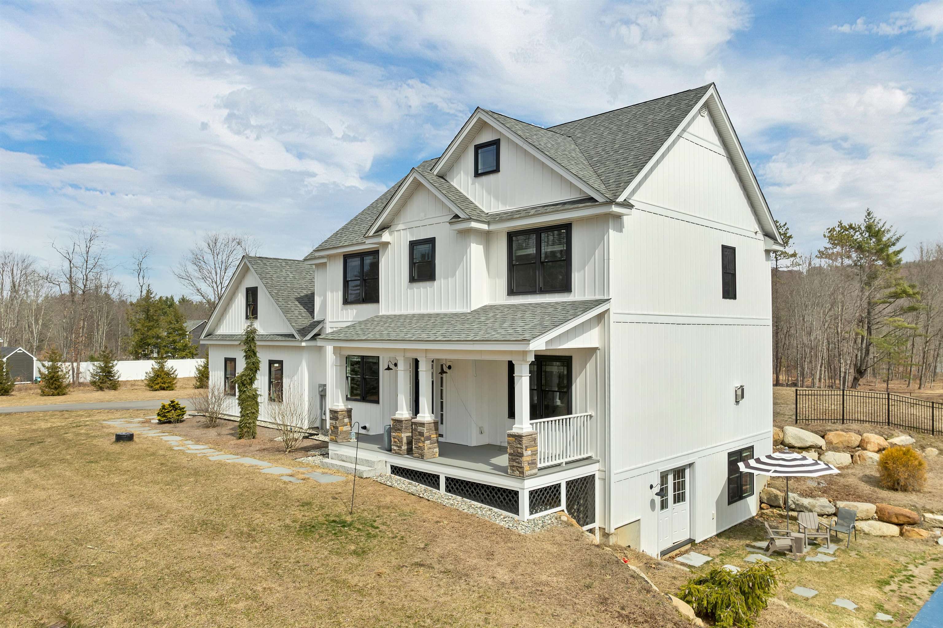 453 Maple St, Hopkinton, NH 03229