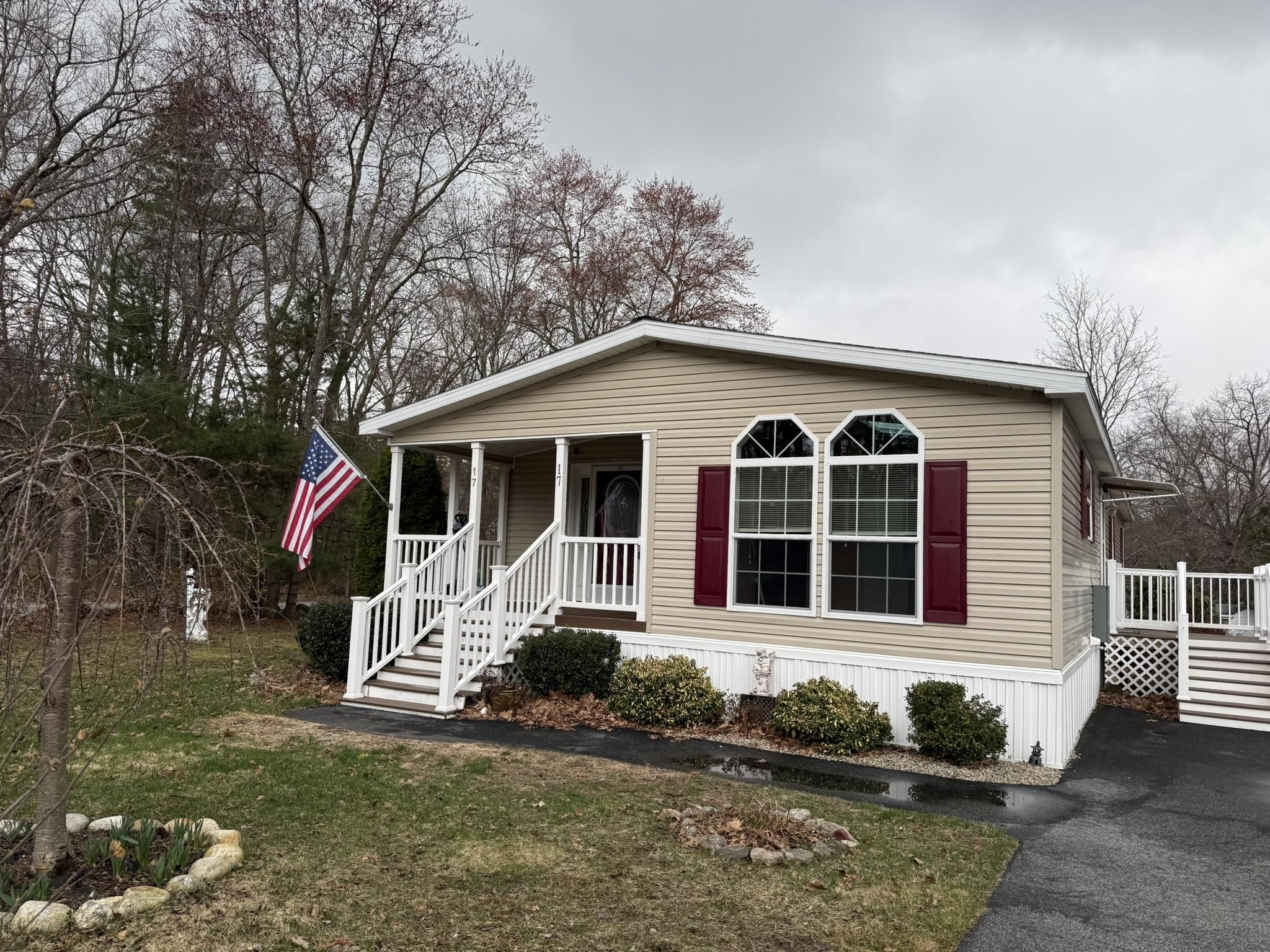 17 Winter St, Salem, NH 03079