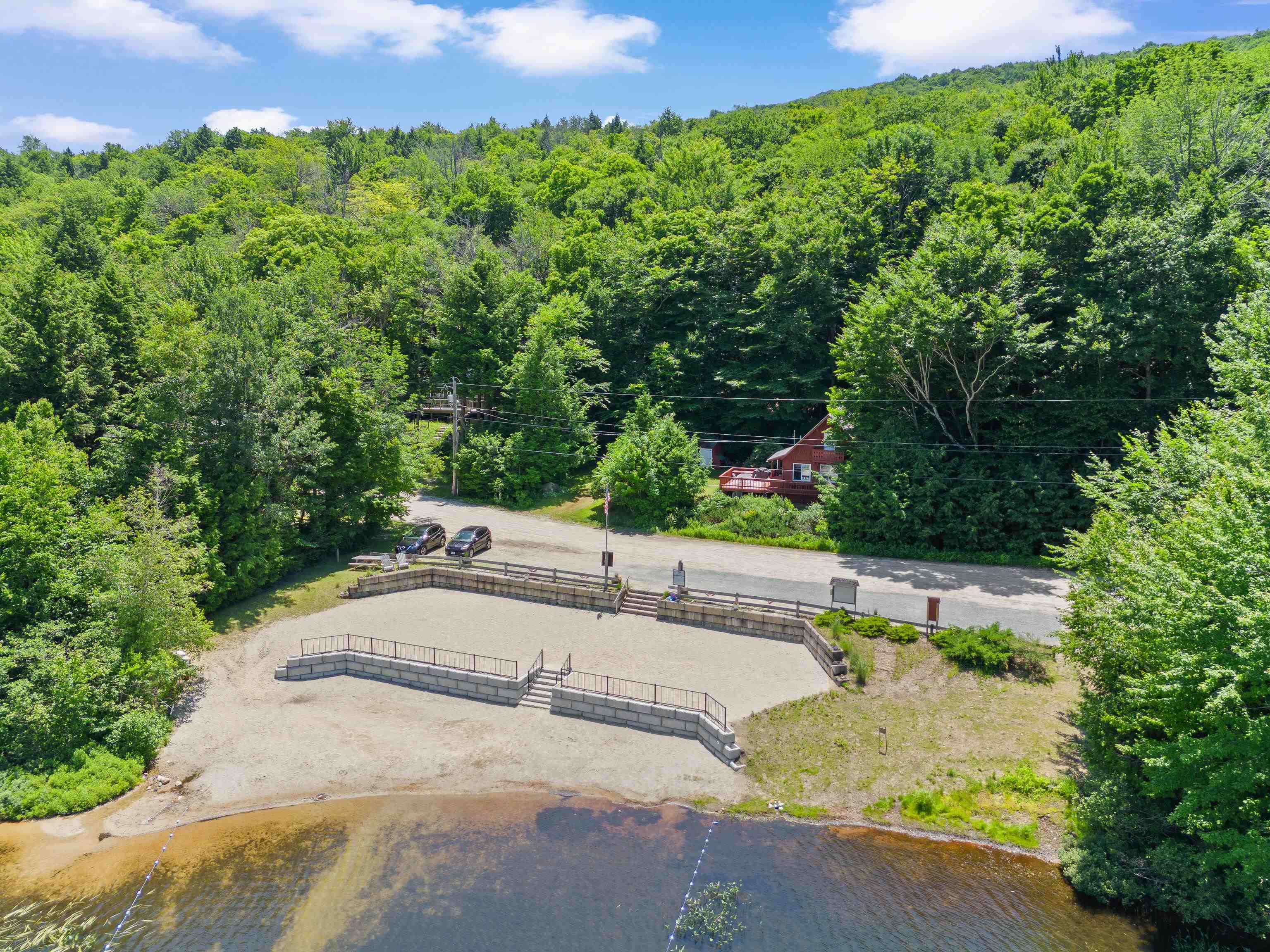 81 Gerald Dr, Newbury, NH 03255