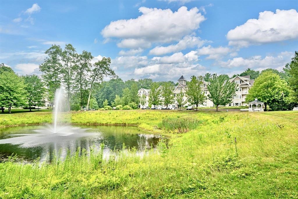 2 Sterling Hill Ln, Exeter, NH 03833