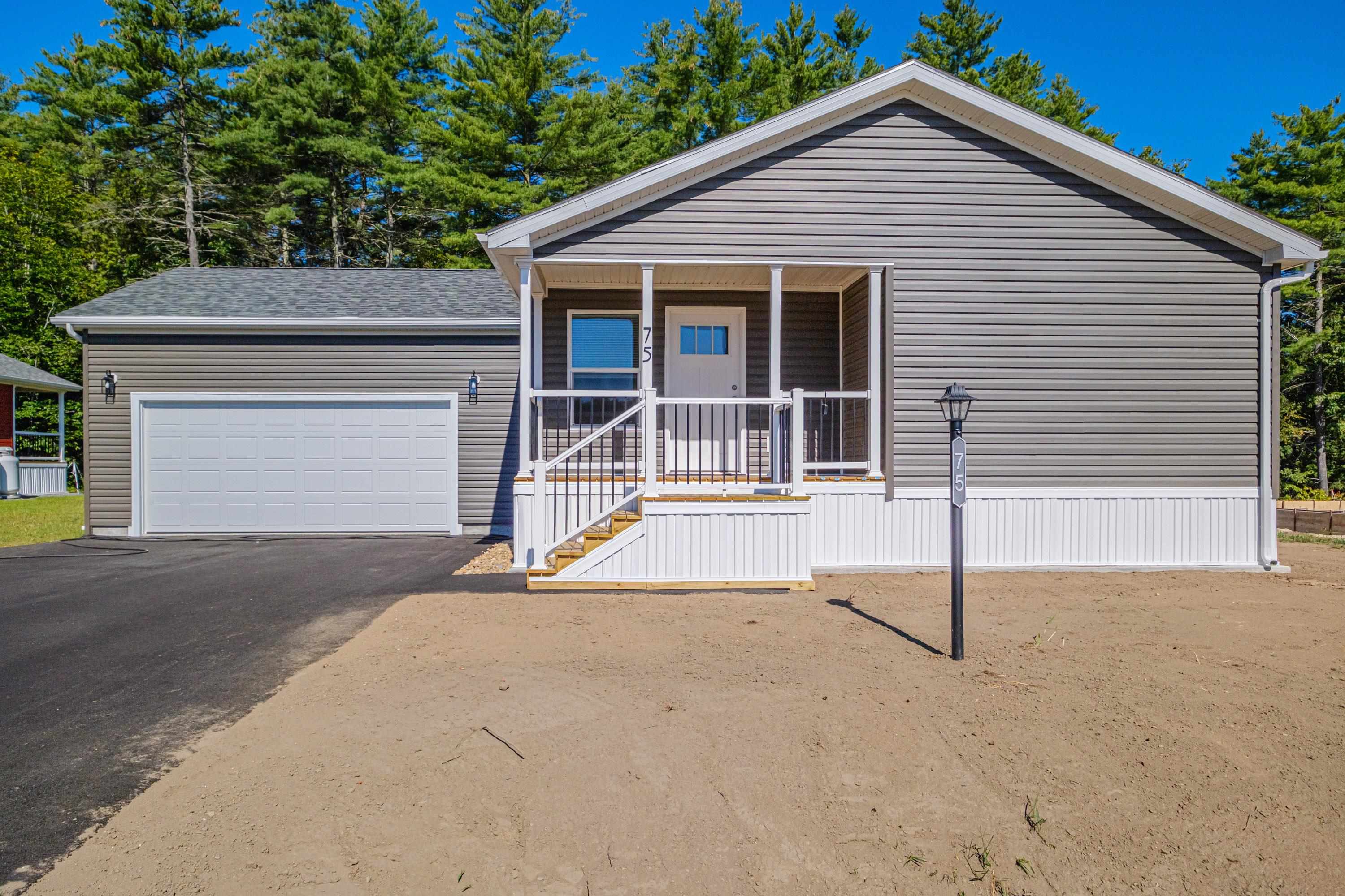75 Diamondback Dr, Rochester, NH 03868