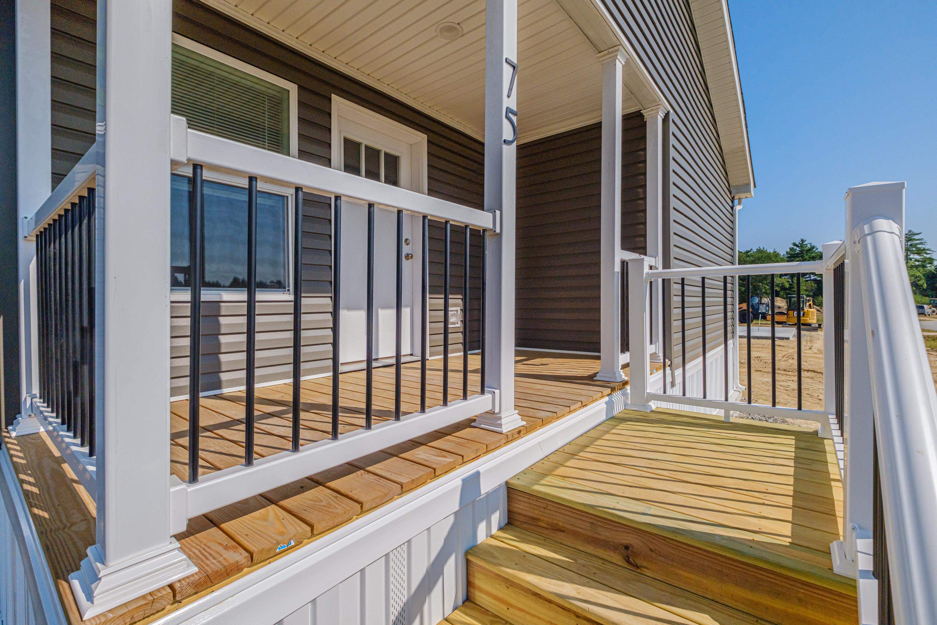 75 Diamondback Dr, Rochester, NH 03868