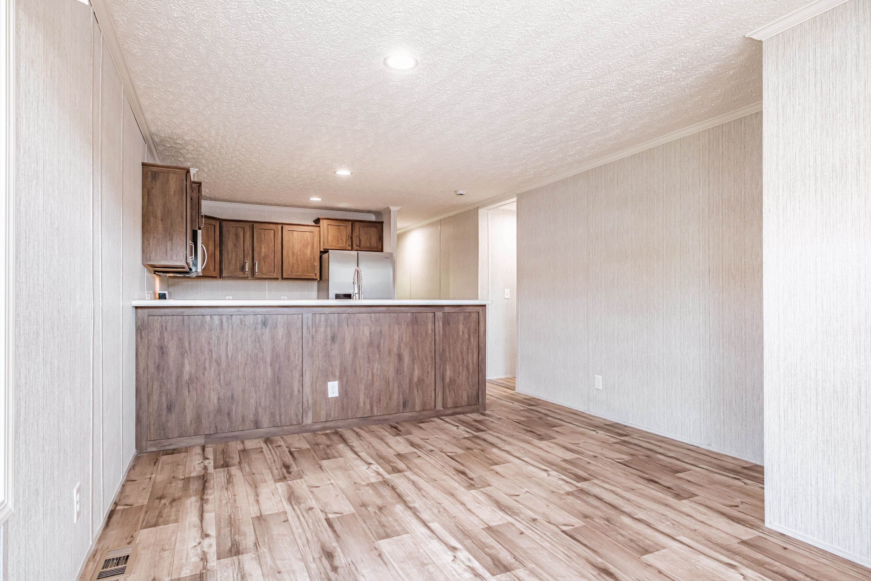 75 Diamondback Dr, Rochester, NH 03868