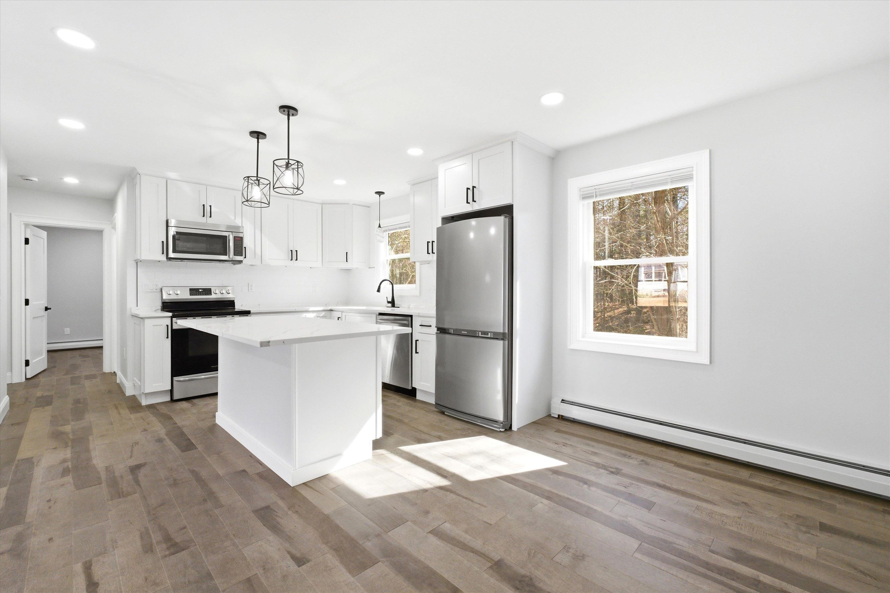 14 Ayer Cir, Seabrook, NH 03874