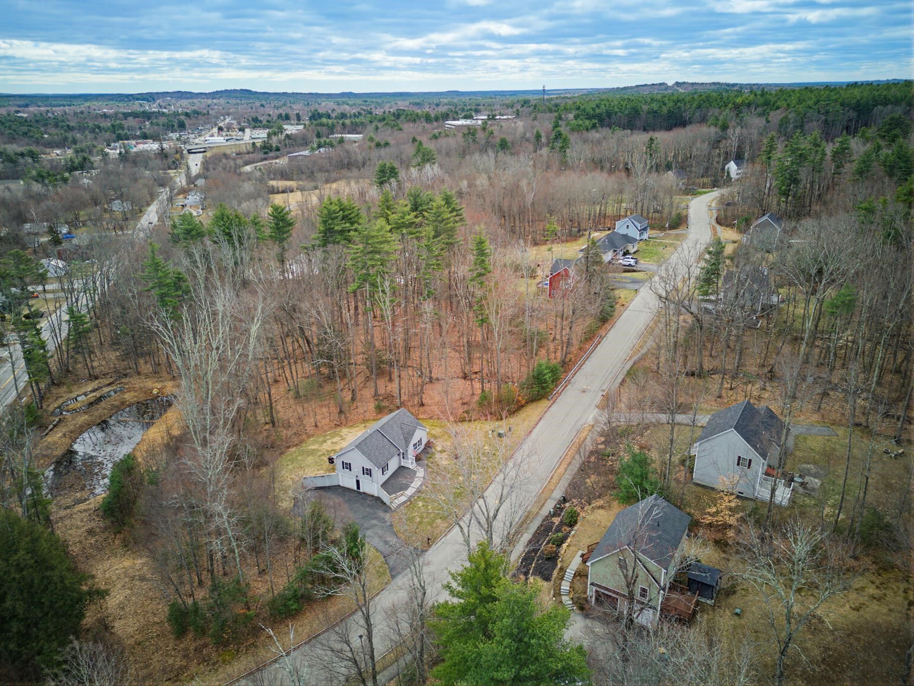 12 Ebony Dr, Rochester, NH 03867