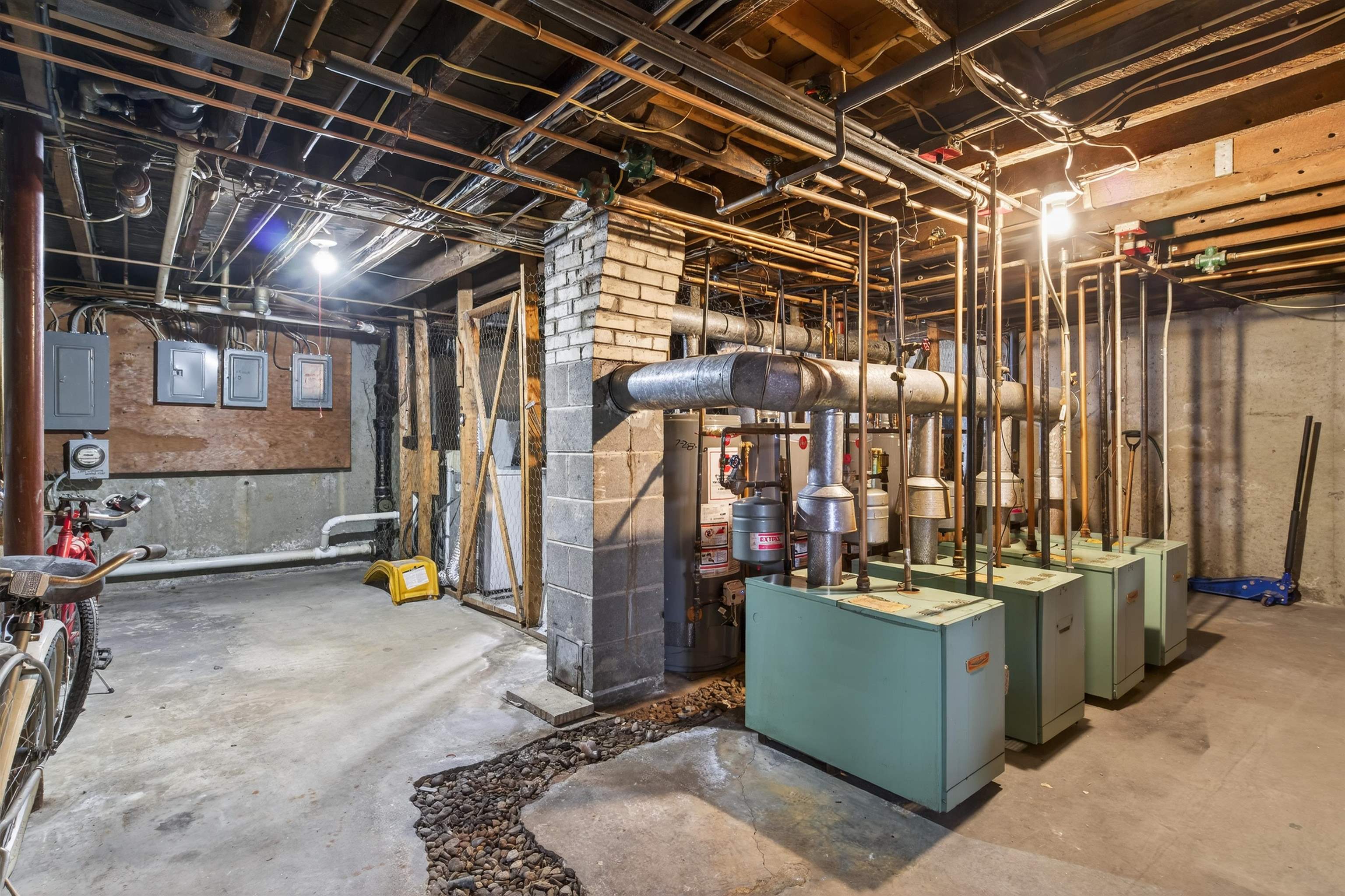 SEPARATE UTILITIES - NATURAL GAS