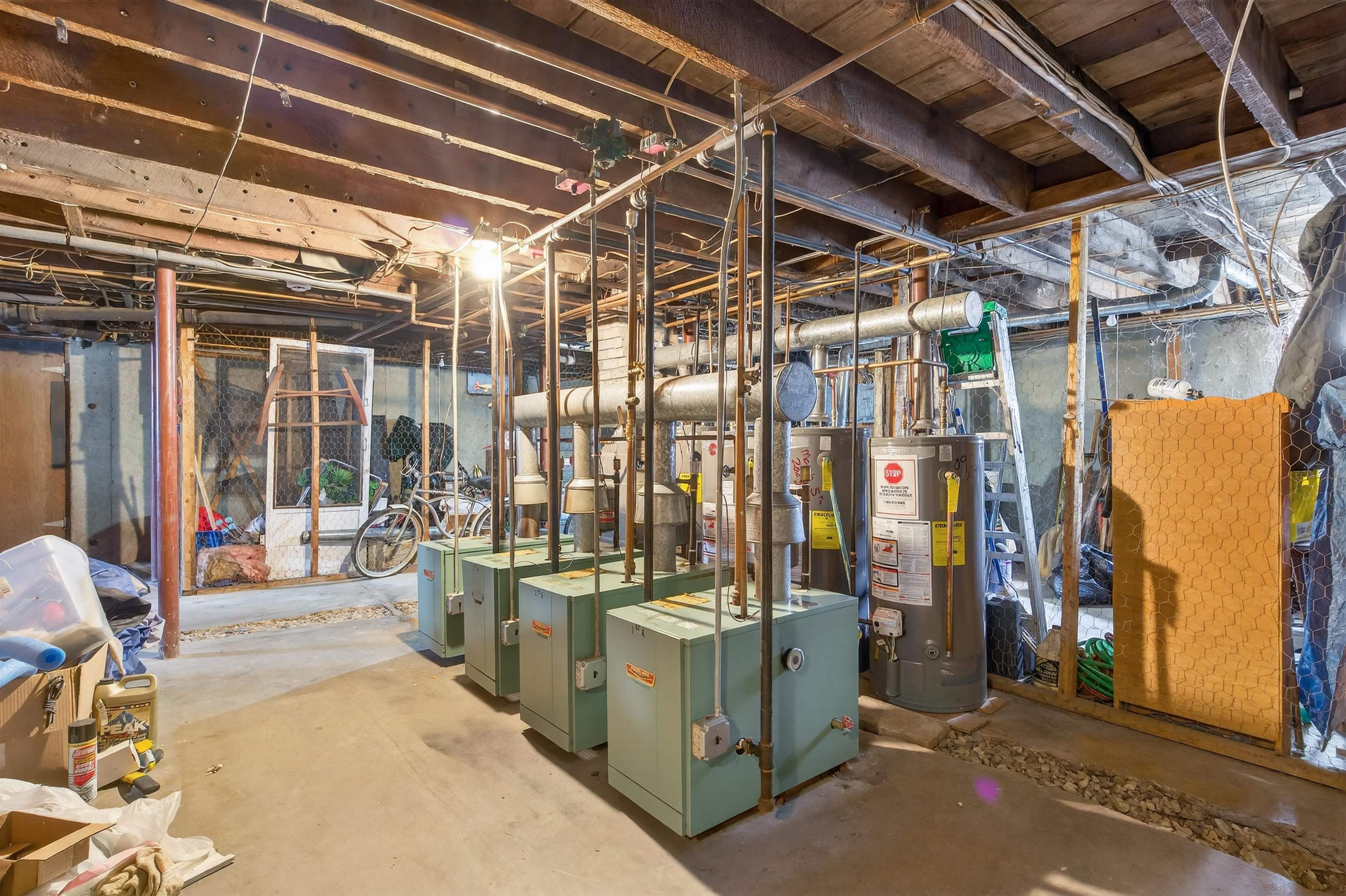 SEPARATE UTILITIES - NATURAL GAS