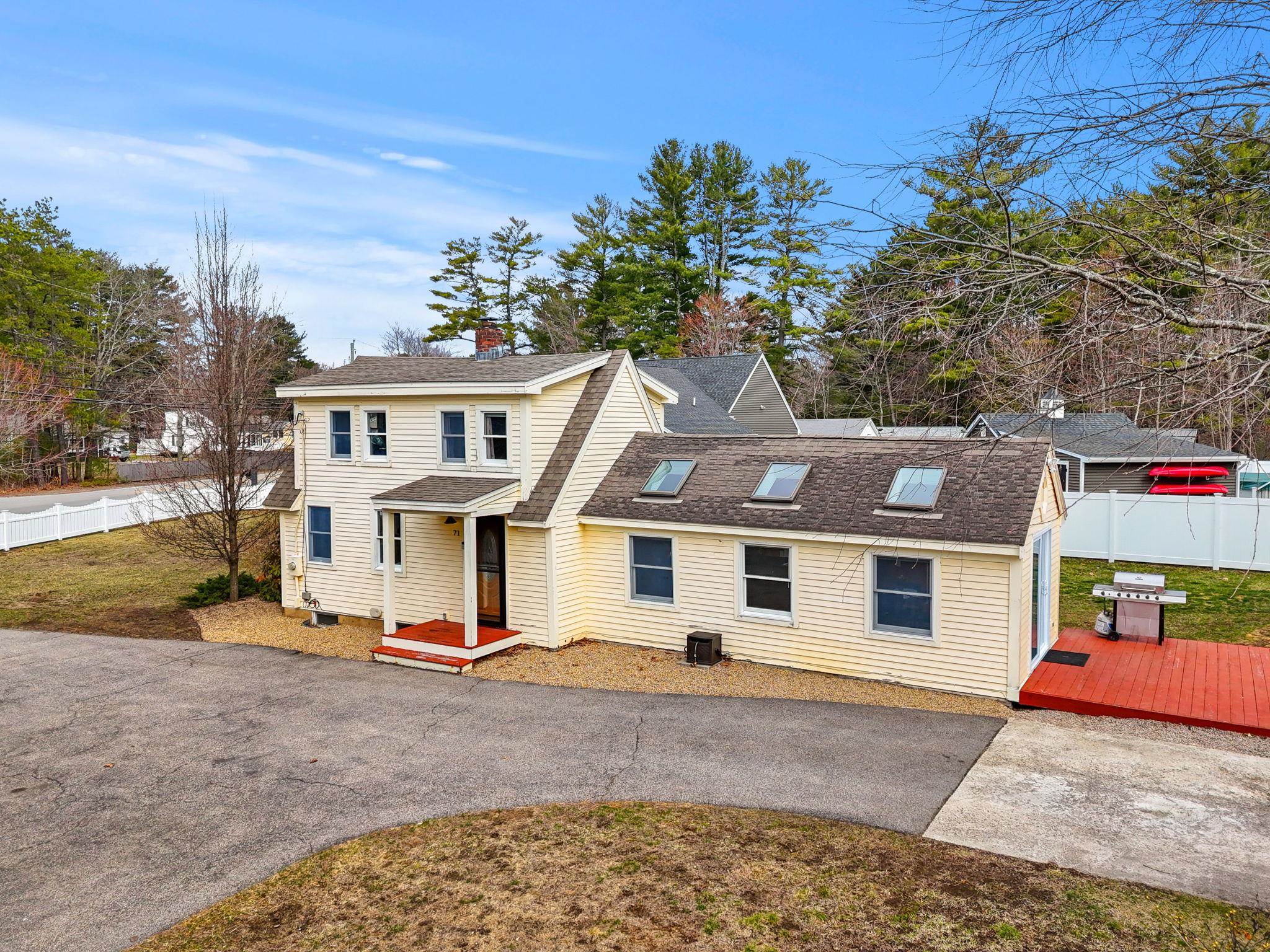 71 Old Rochester Rd, Dover, NH 03820