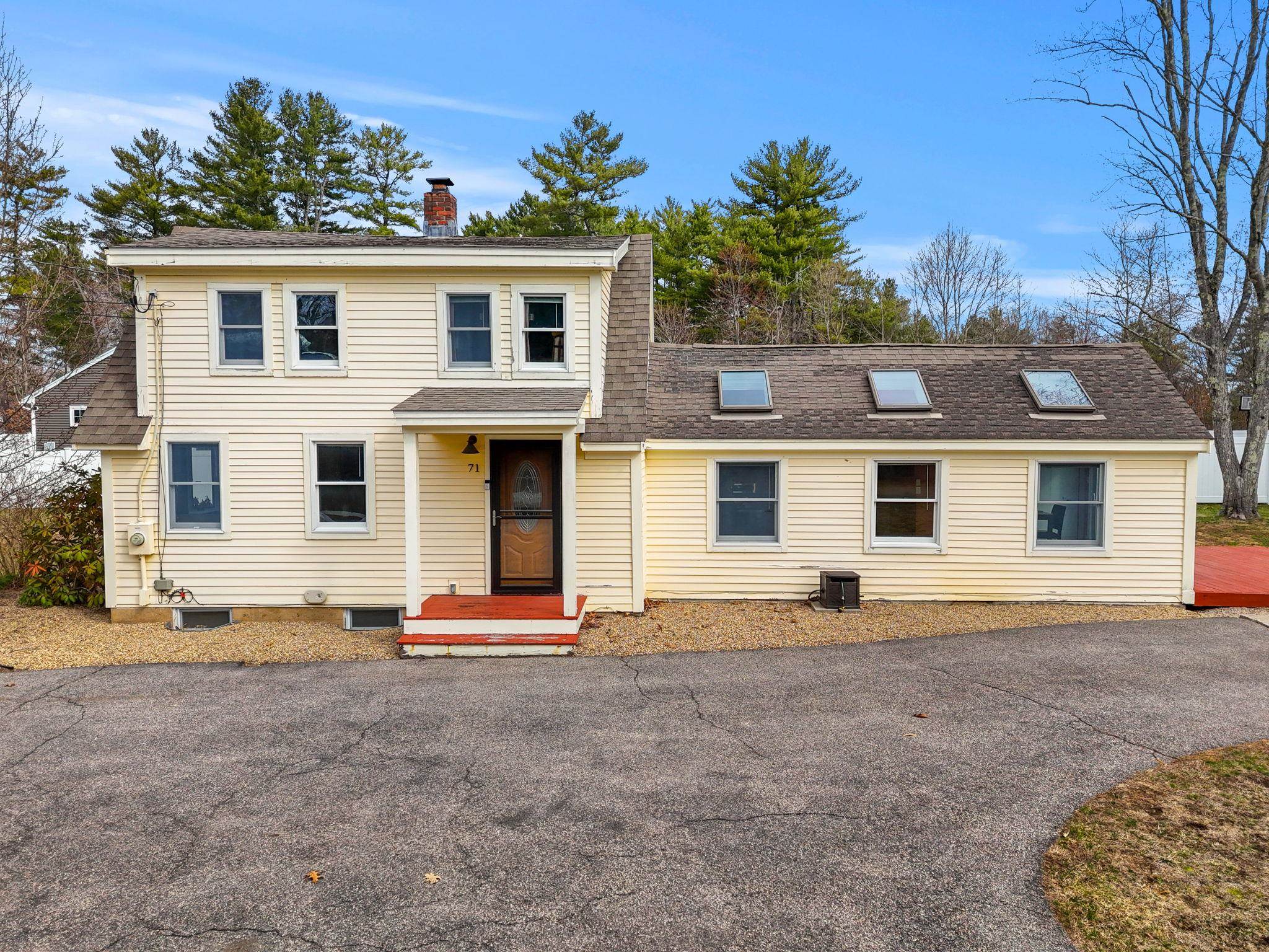 71 Old Rochester Rd, Dover, NH 03820