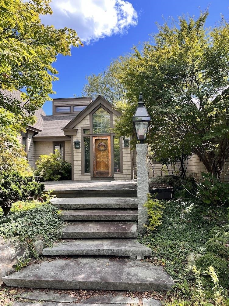 12 S Bow Rd, Bow, NH 03304