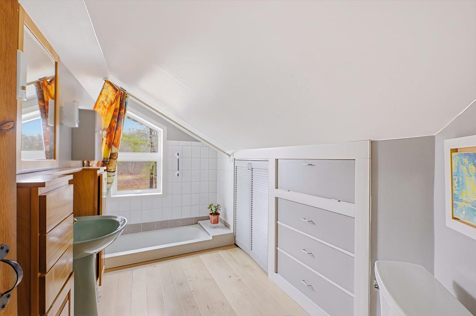 17 Wildcat Hill Rd, New Ipswich, NH 03071