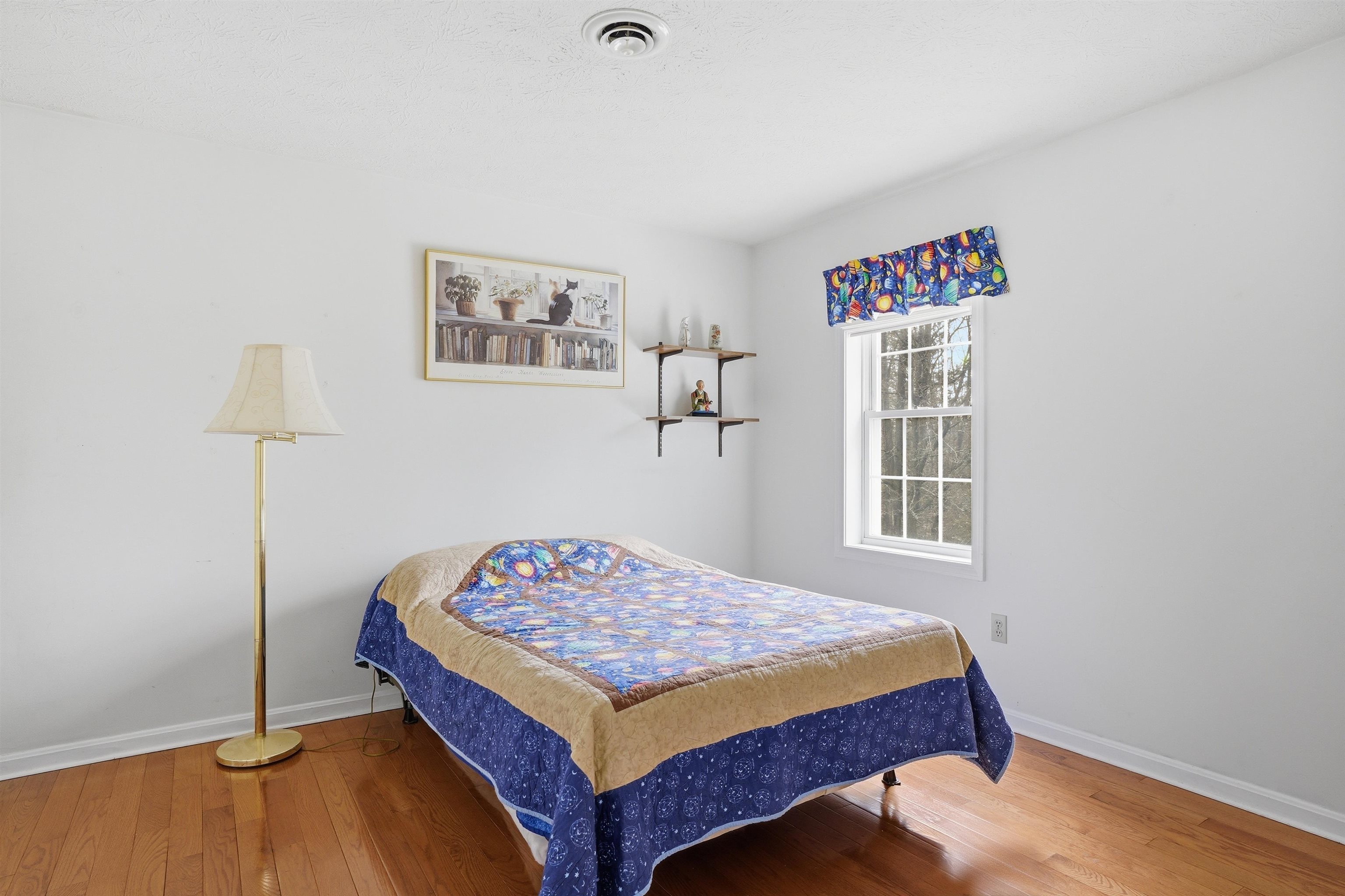 2 Freshwater Ct, Nashua, NH 03060