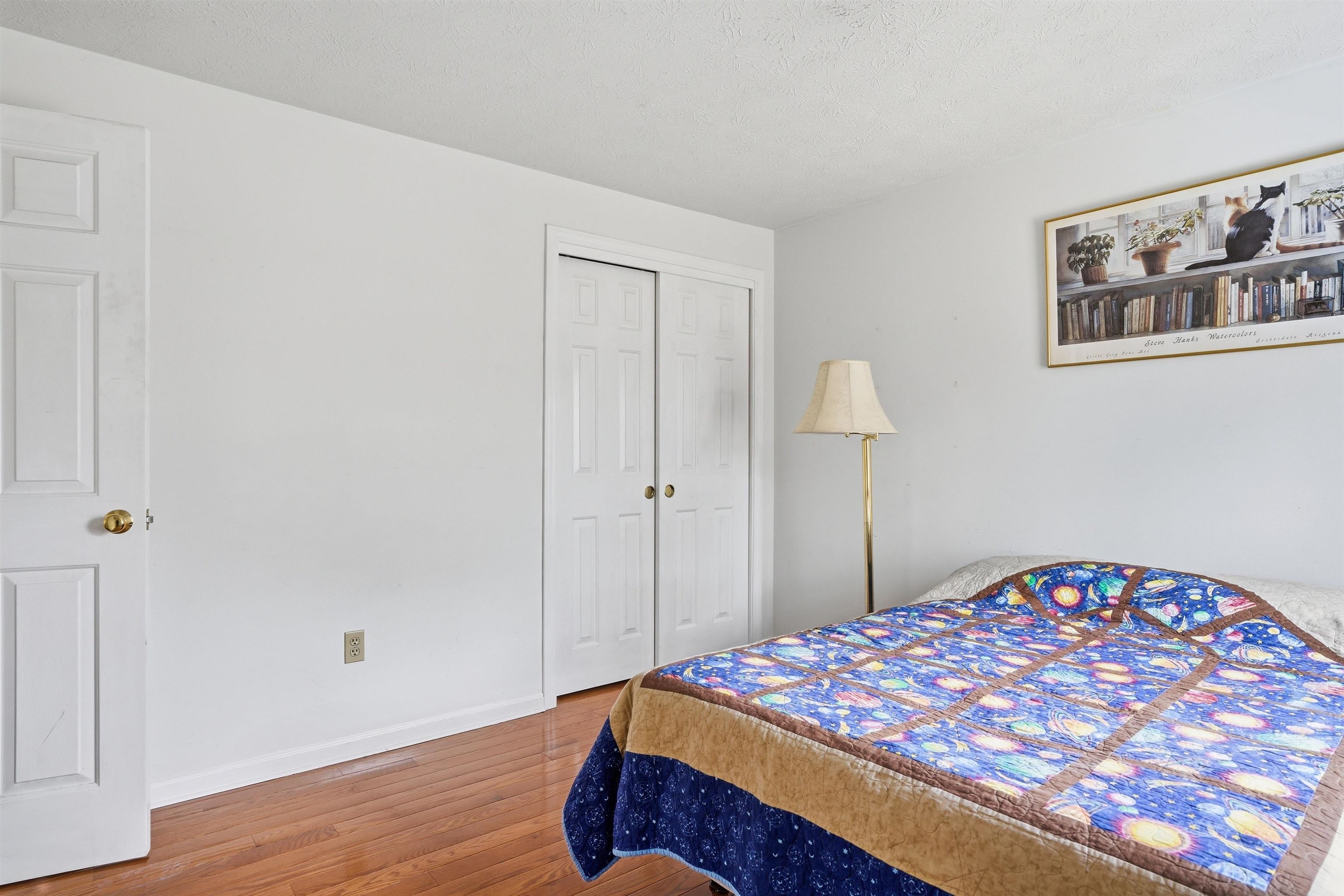 2 Freshwater Ct, Nashua, NH 03060